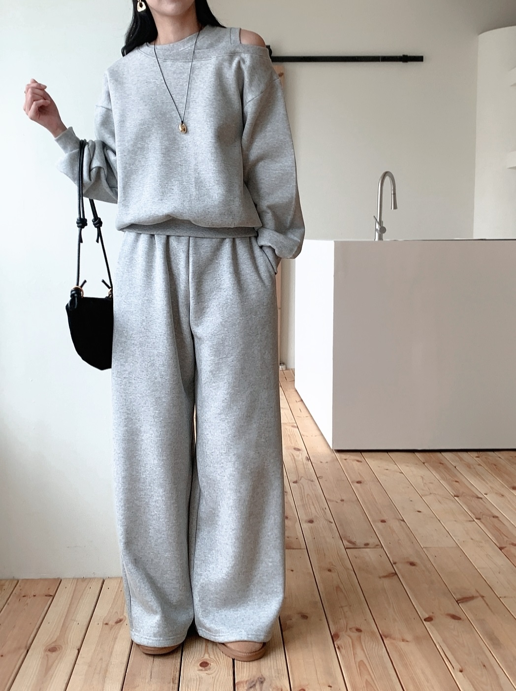 起毛裏地ワンショルダースリットウエストゴムアンバランス長袖ワイドセットアップパンツスウェットトレーニング | 詳細画像3