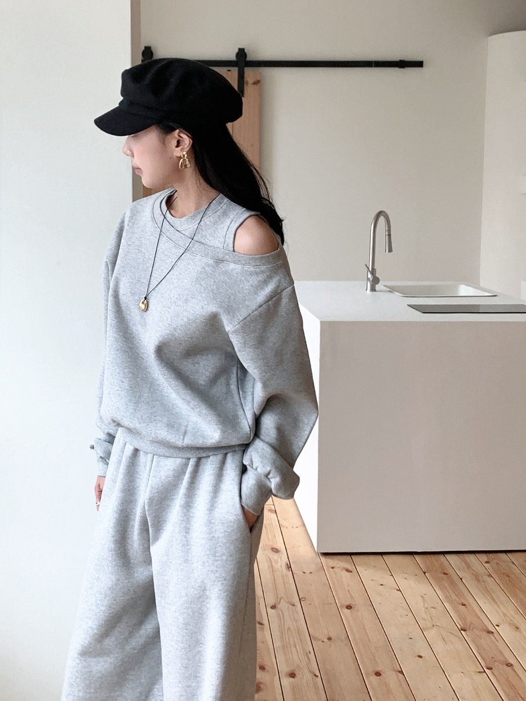 起毛裏地ワンショルダースリットウエストゴムアンバランス長袖ワイドセットアップパンツスウェットトレーニング | 詳細画像8