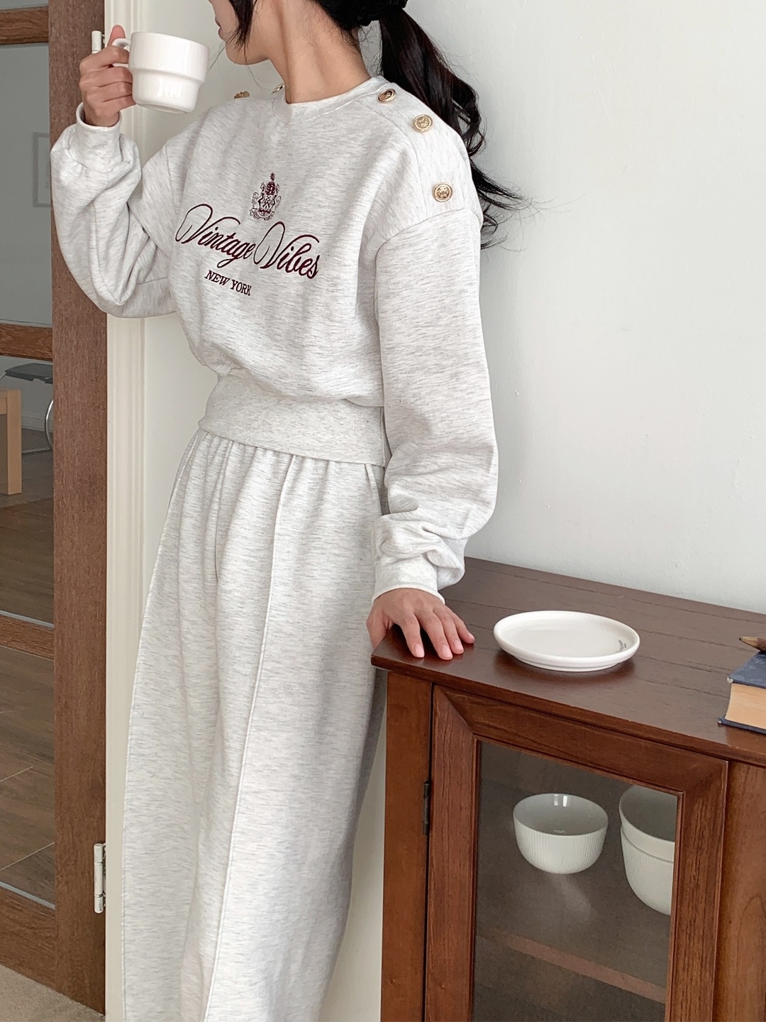 起毛裏地ラウンドネックウエストゴム長袖ワイド刺繍セットアップパンツスウェットトレーニング | 詳細画像15