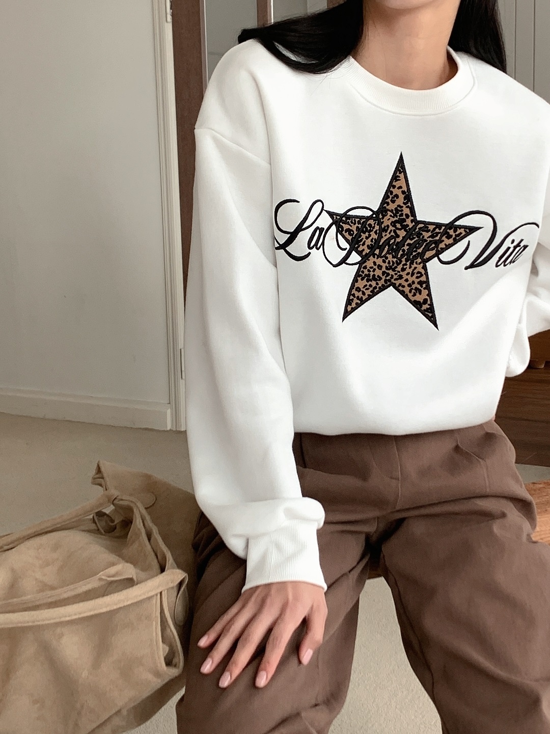 起毛裏地ラウンドネック長袖レオパード星柄スウェット | 詳細画像2