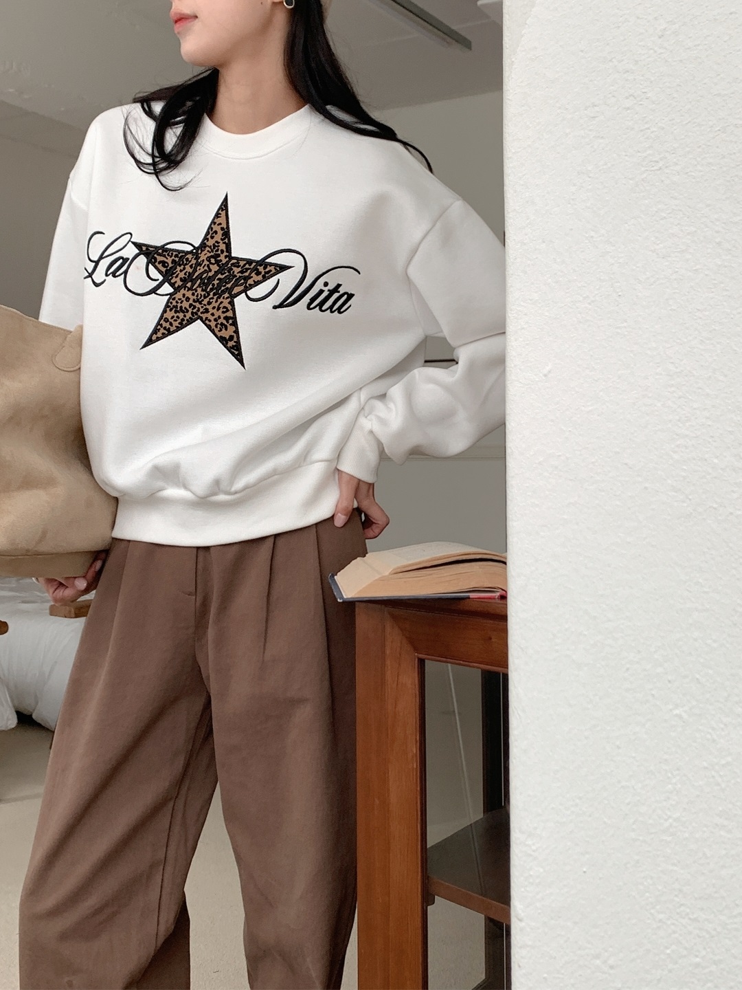 起毛裏地ラウンドネック長袖レオパード星柄スウェット | 詳細画像10