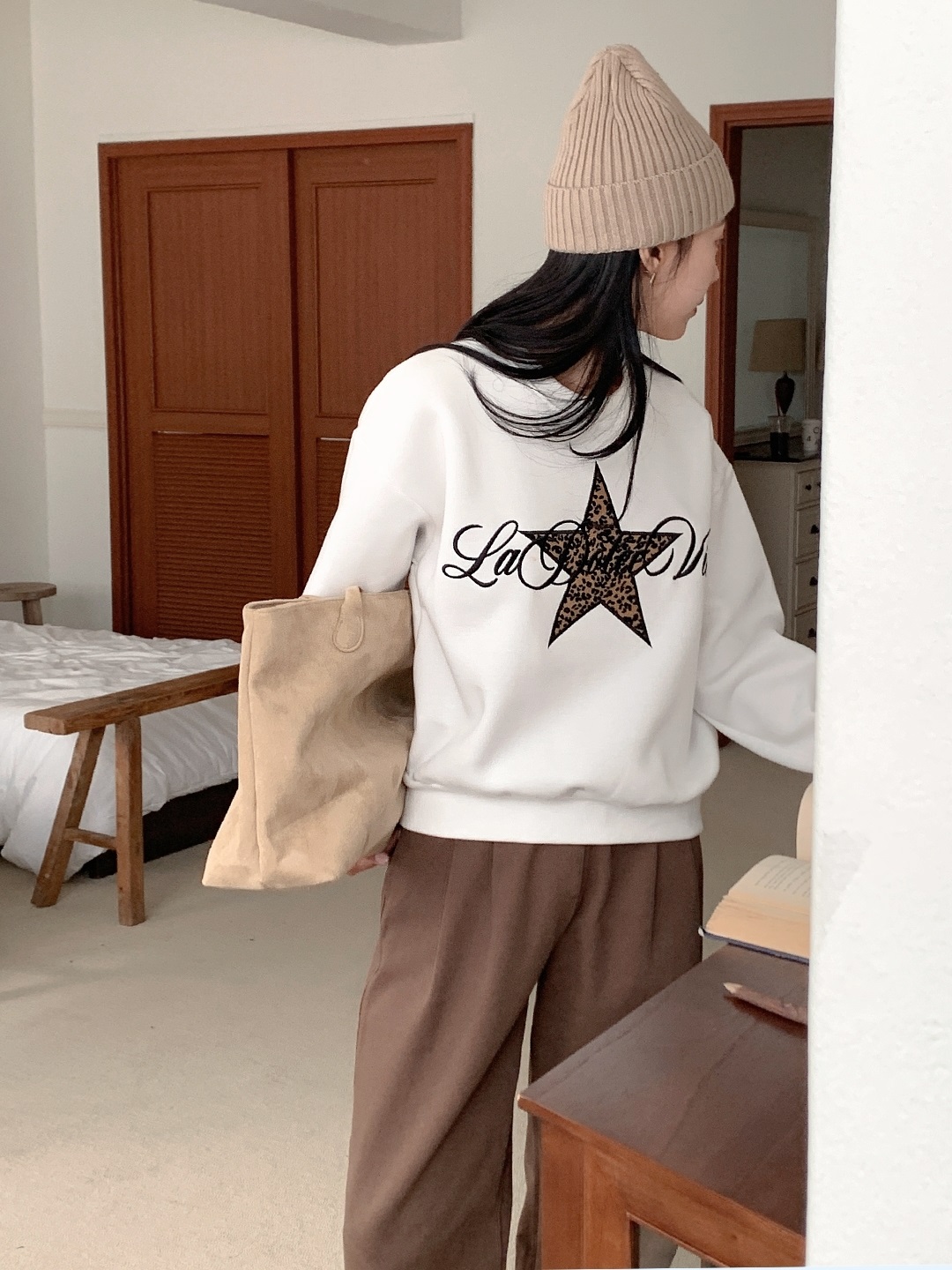 起毛裏地ラウンドネック長袖レオパード星柄スウェット | 詳細画像11