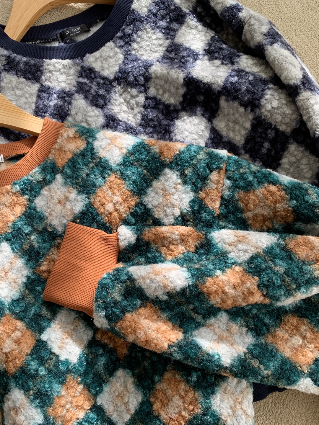 ラウンドネックルーズ長袖アーガイルTシャツスウェット | 詳細画像17