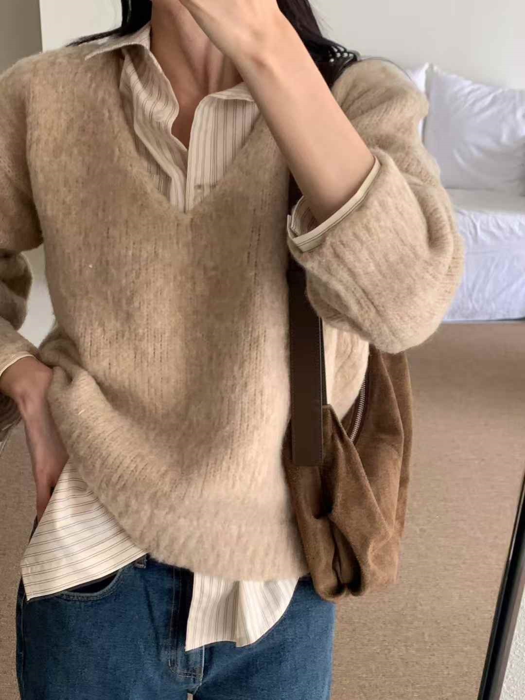 Vネックルーズ長袖ニット | 詳細画像11