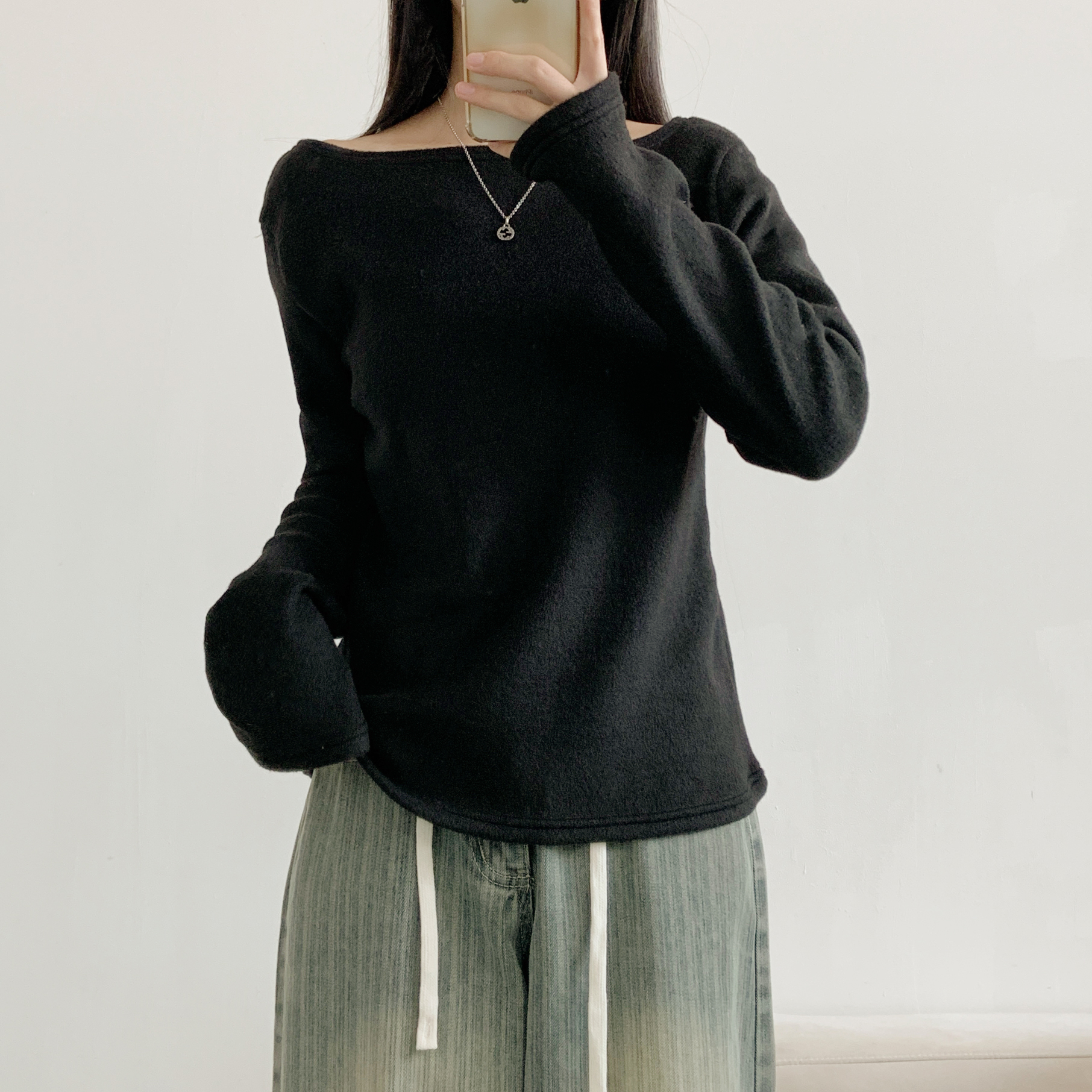 ボートネックワンショルダーベーシック無地カラーTシャツ | 詳細画像17