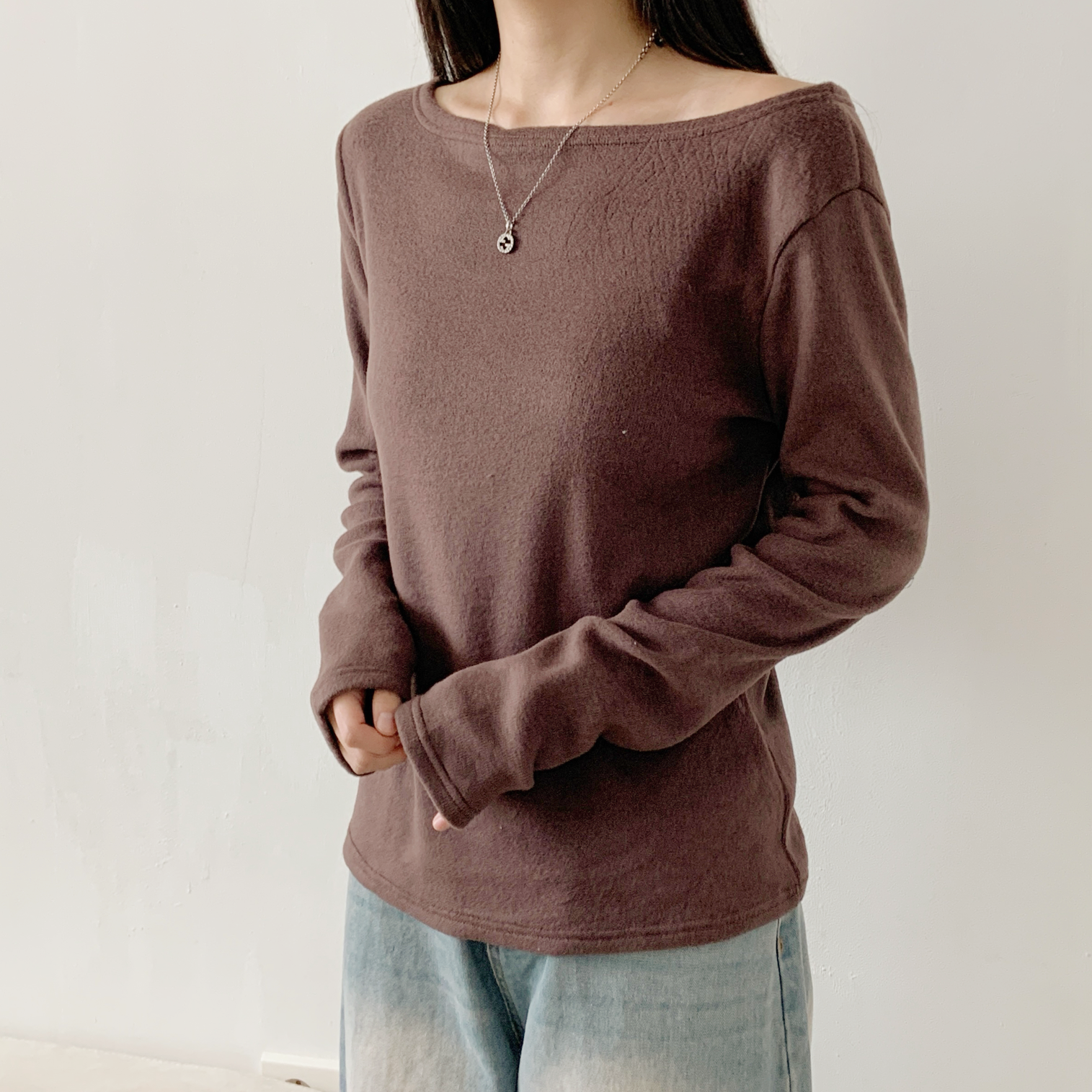 ボートネックワンショルダーベーシック無地カラーTシャツ | 詳細画像12