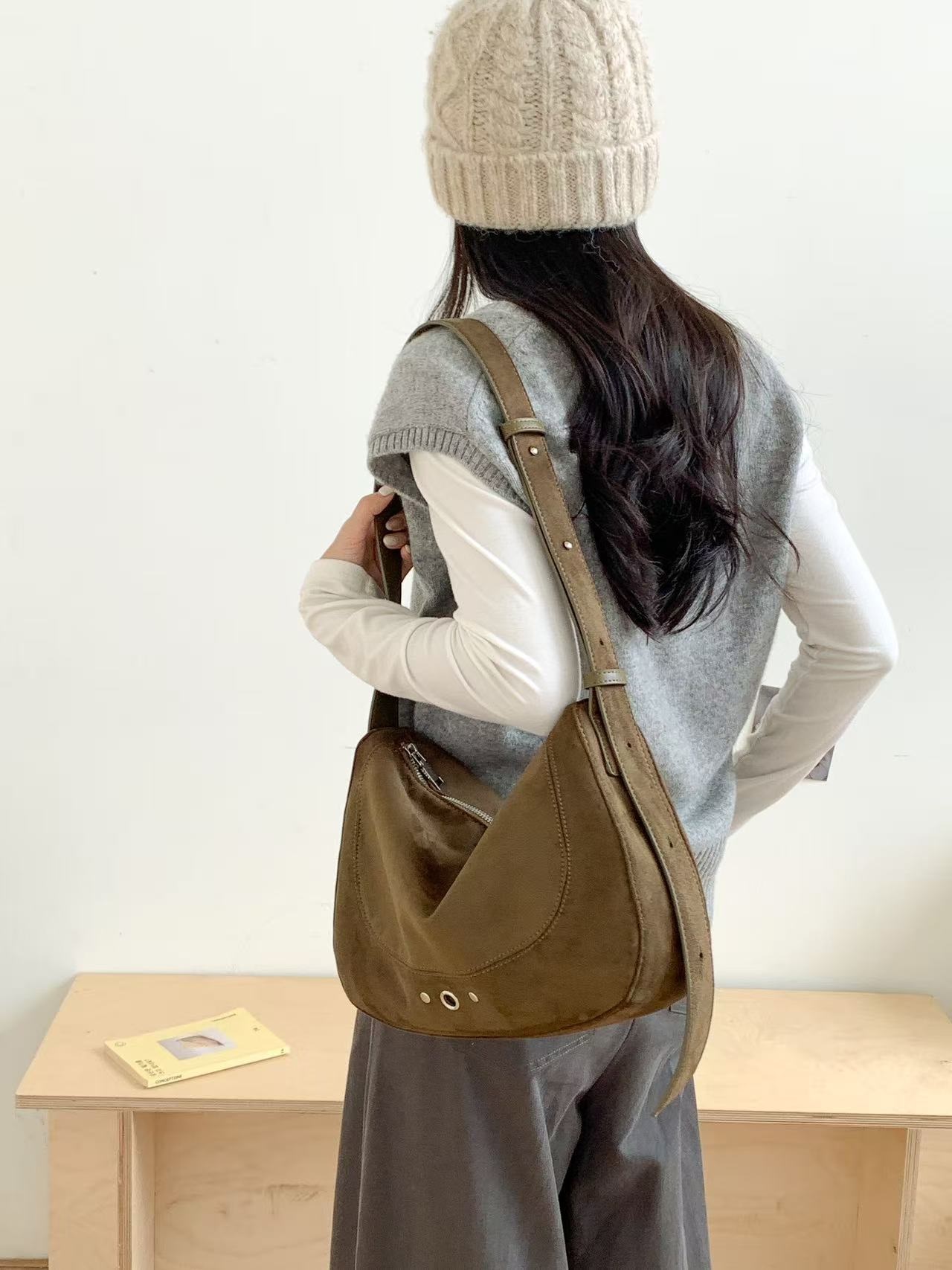 スエード調バックルカラートートバッグ | 詳細画像4