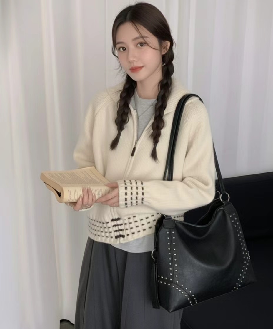 レザー調スタッズトートバッグ | 詳細画像4