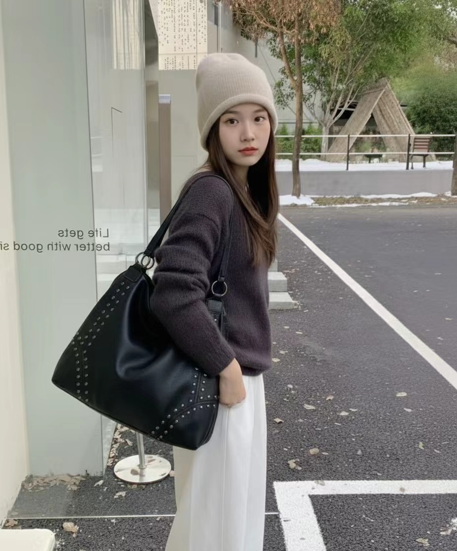 レザー調スタッズトートバッグ | 詳細画像5