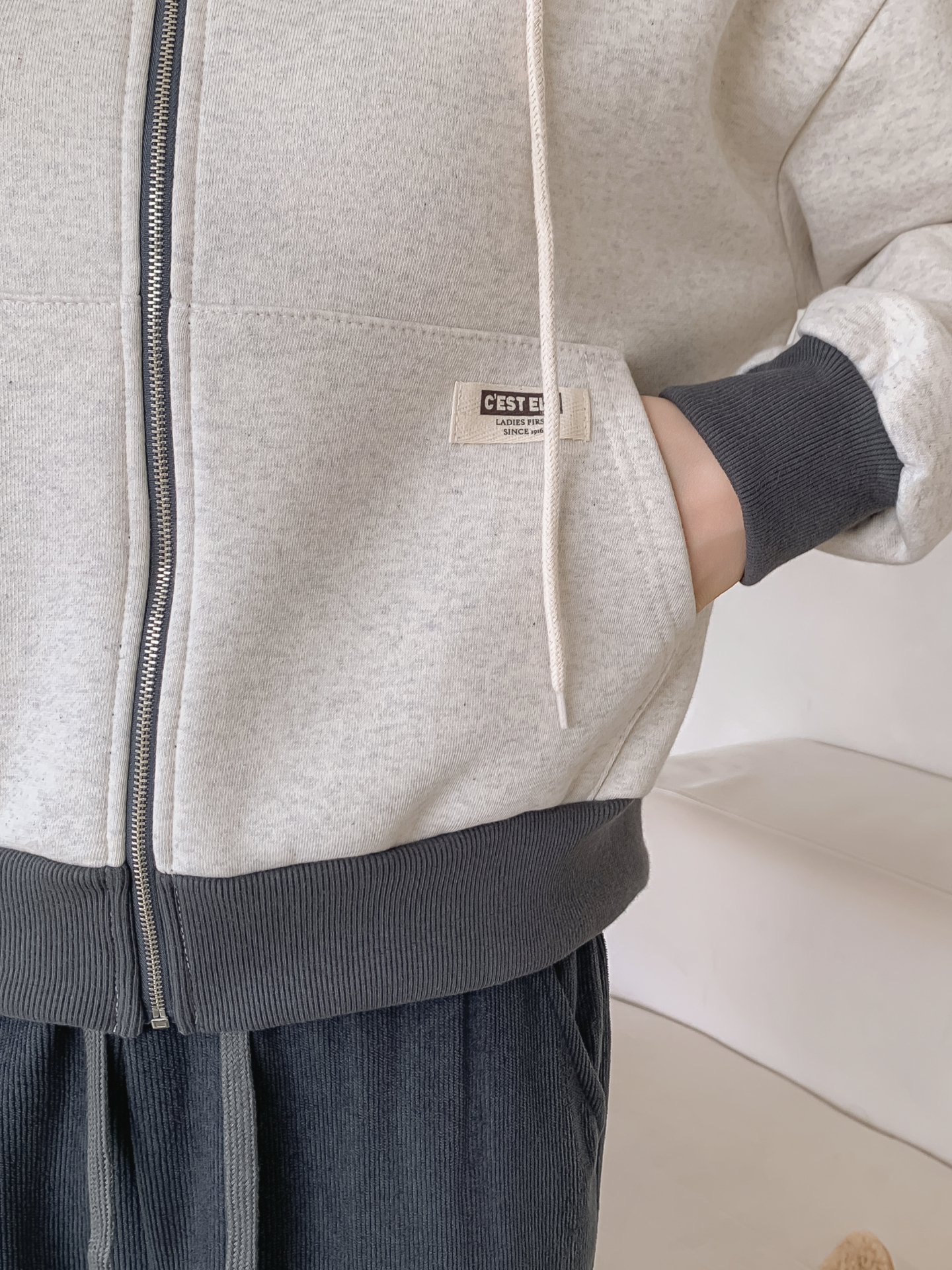 裏起毛ジップアップフードドローストリング配色ジップパーカー | 詳細画像10