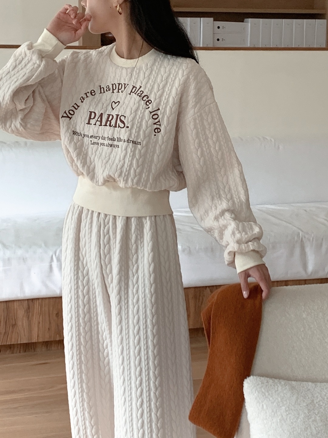 ラウンドネックウエストゴム長袖ワイド刺繍ケーブルセットアップ | 詳細画像13