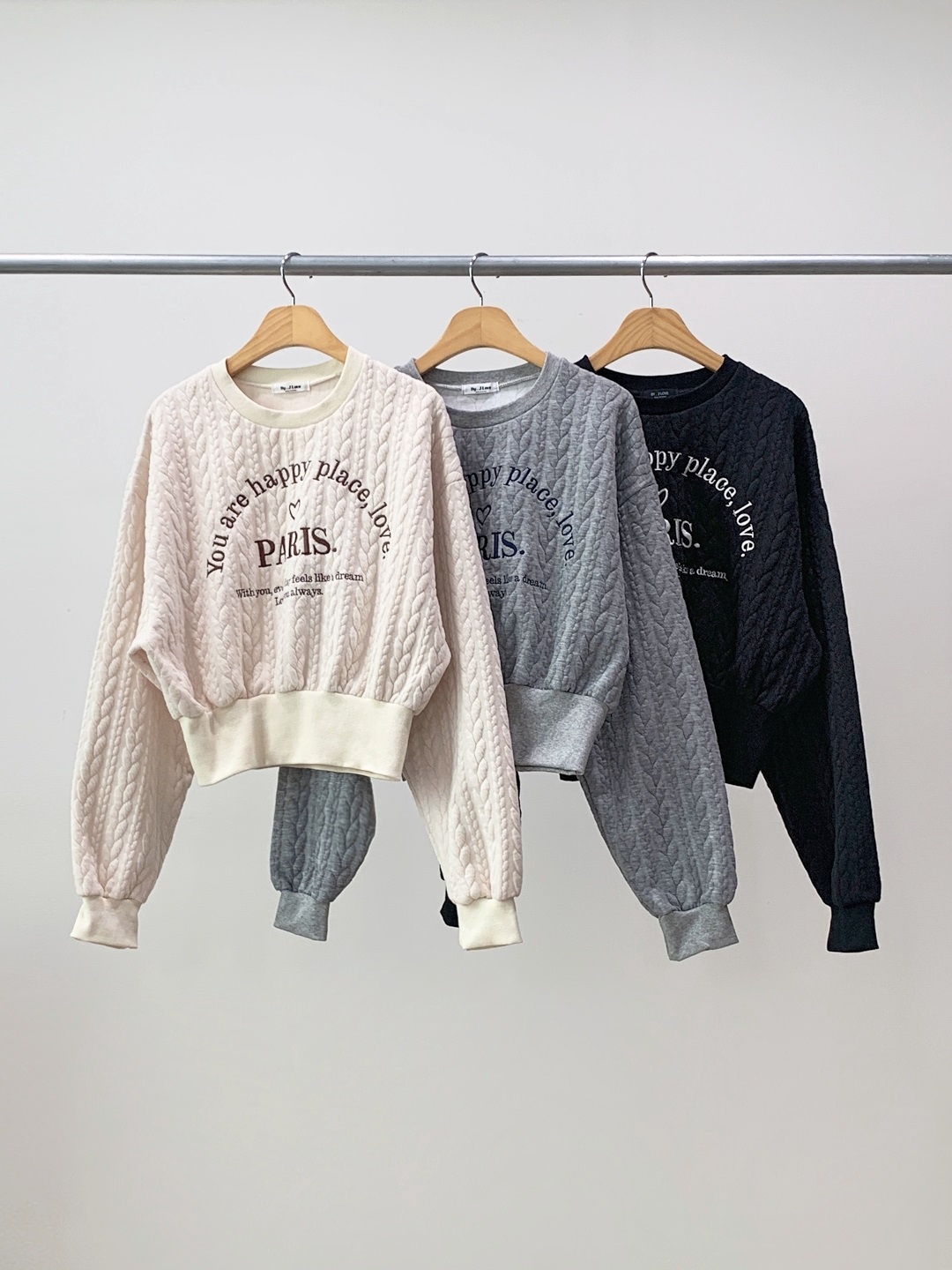 ラウンドネックウエストゴム長袖ワイド刺繍ケーブルセットアップ | 詳細画像17