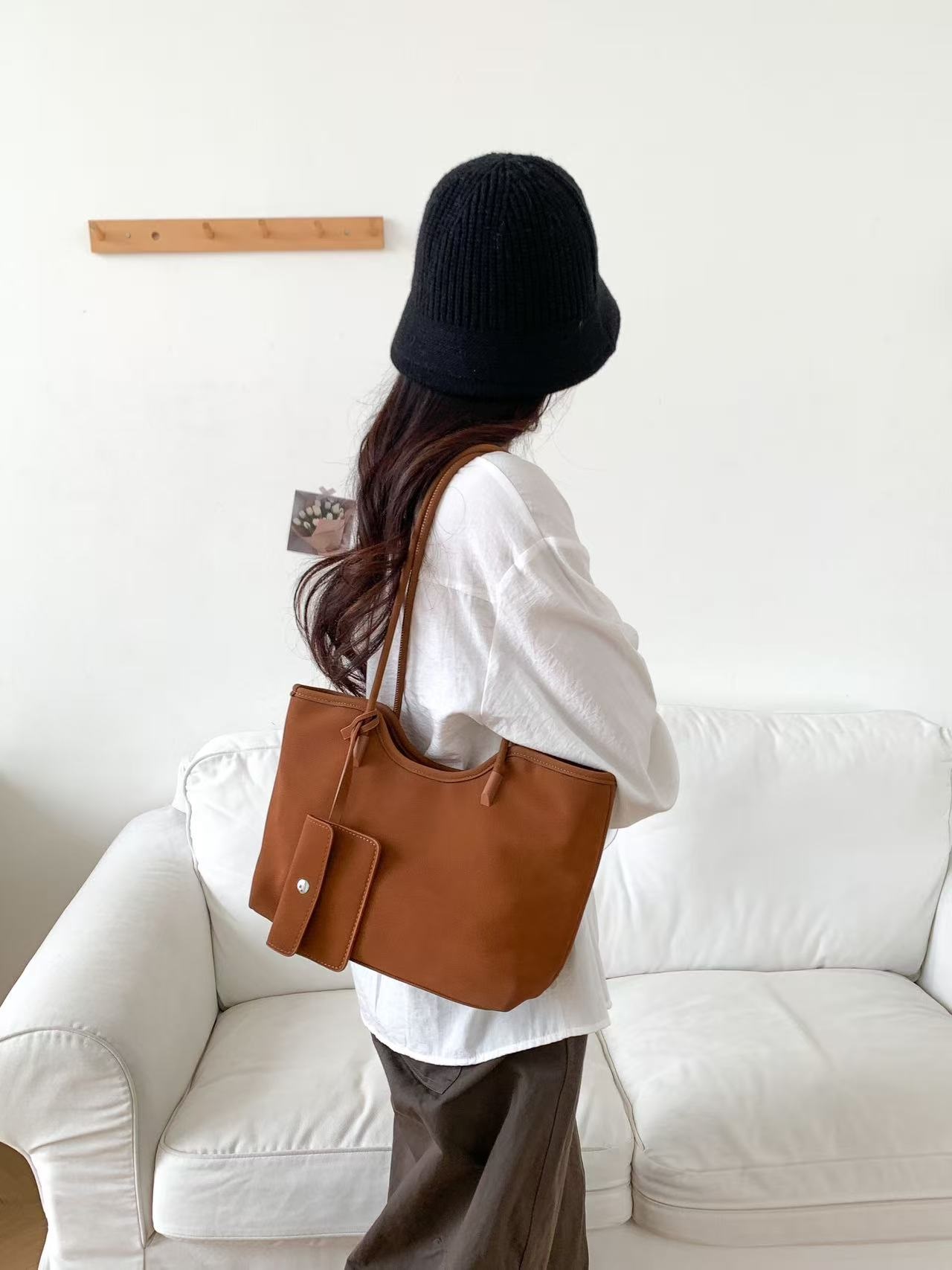 ポーチ付スエード調ベーシックショルダーバッグ | 詳細画像4