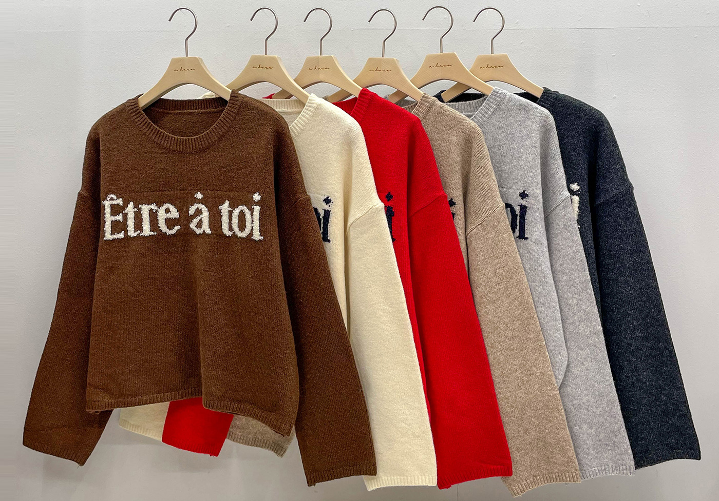 ウール混ラウンドネックルーズロゴニット | 詳細画像20