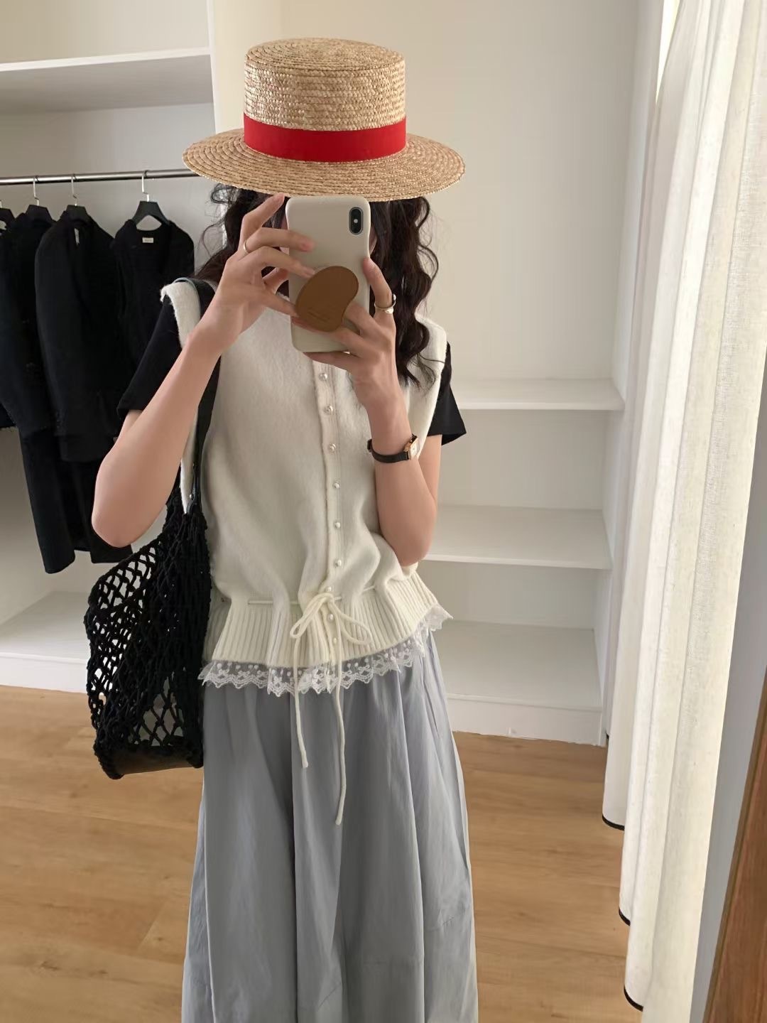 ウール混ラウンドネックドローストリングパール調ボタンレースベスト | 詳細画像10