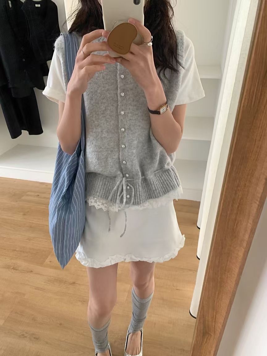 ウール混ラウンドネックドローストリングパール調ボタンレースベスト | 詳細画像11