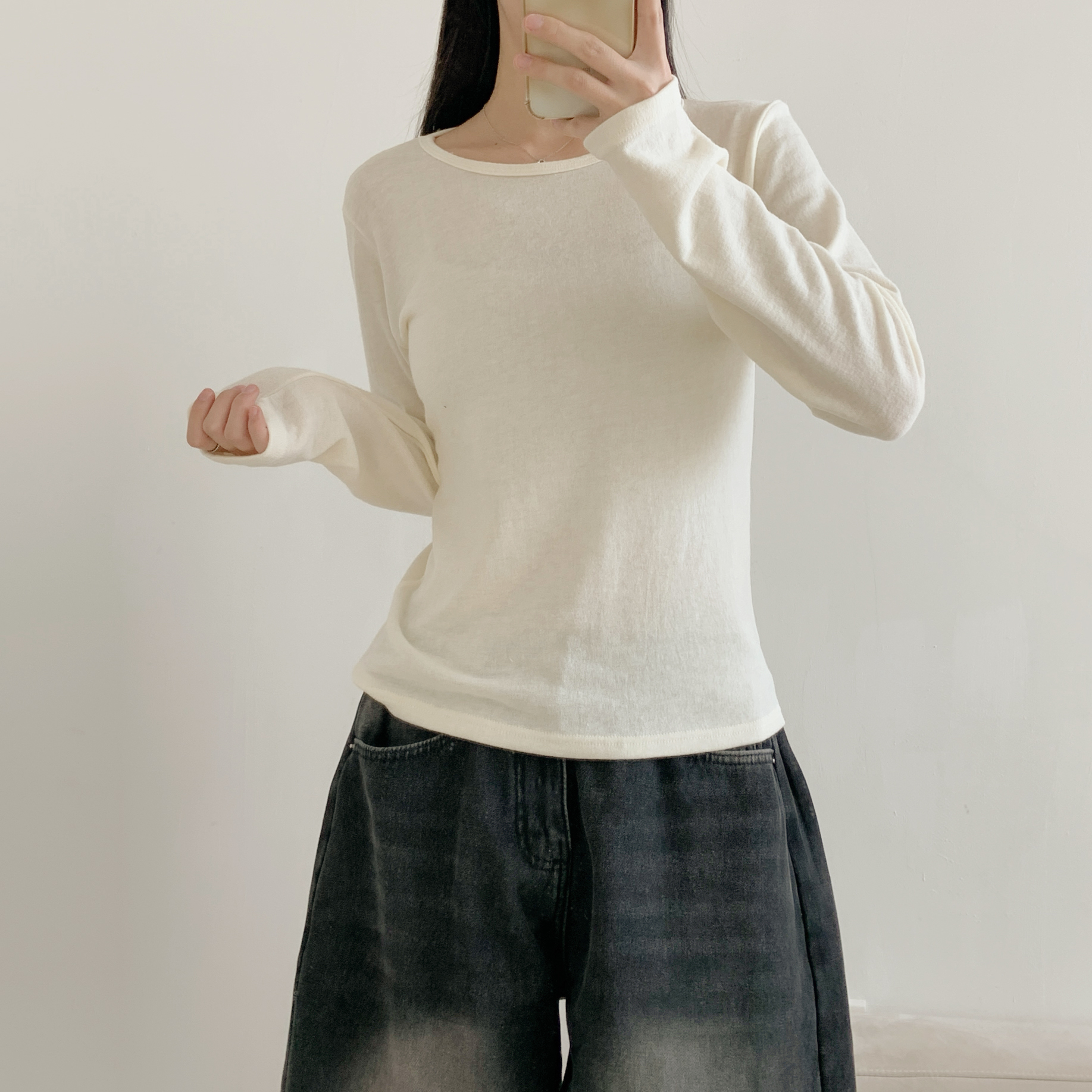 ソフトウール混アンゴラ混ラウンドネックスリム長袖Tシャツ | 詳細画像2