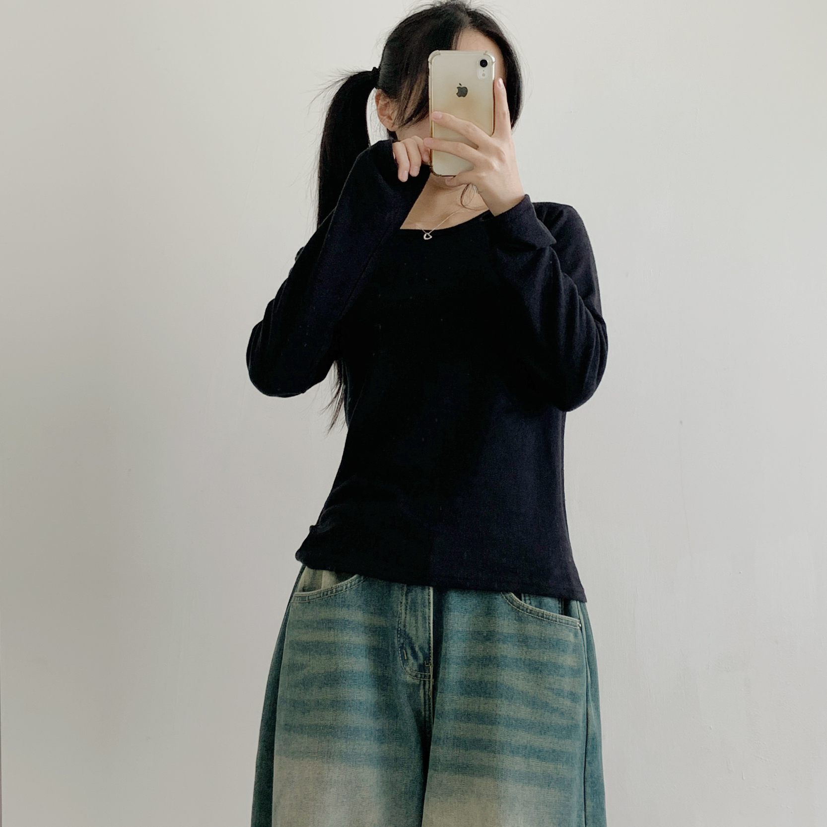 ソフトウール混アンゴラ混ラウンドネックスリム長袖Tシャツ | 詳細画像16