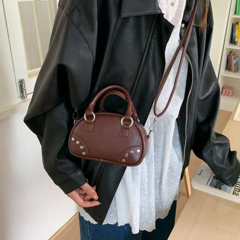 レザー調ジップアップスタッズショルダーバッグトートバッグ | 詳細画像6