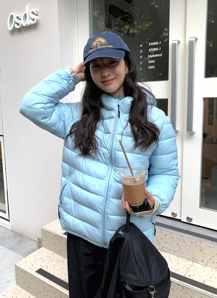 水色 ダウンジャケット レディース ゴルフスポーツウェア　 M、Lサイズ ゴルフウェア レディース 軽量保温ラグジュアリーダウンジャケット