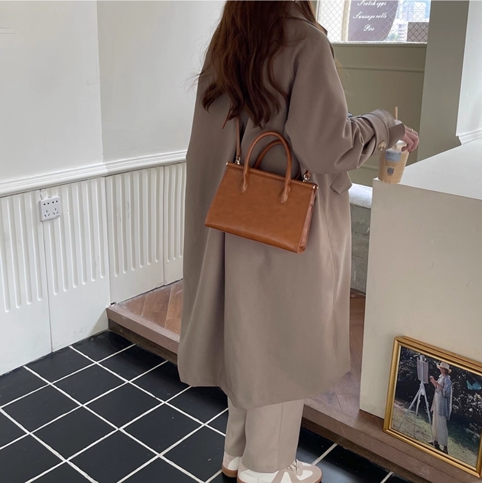 レザー調カラーショルダーバッグ | 詳細画像4