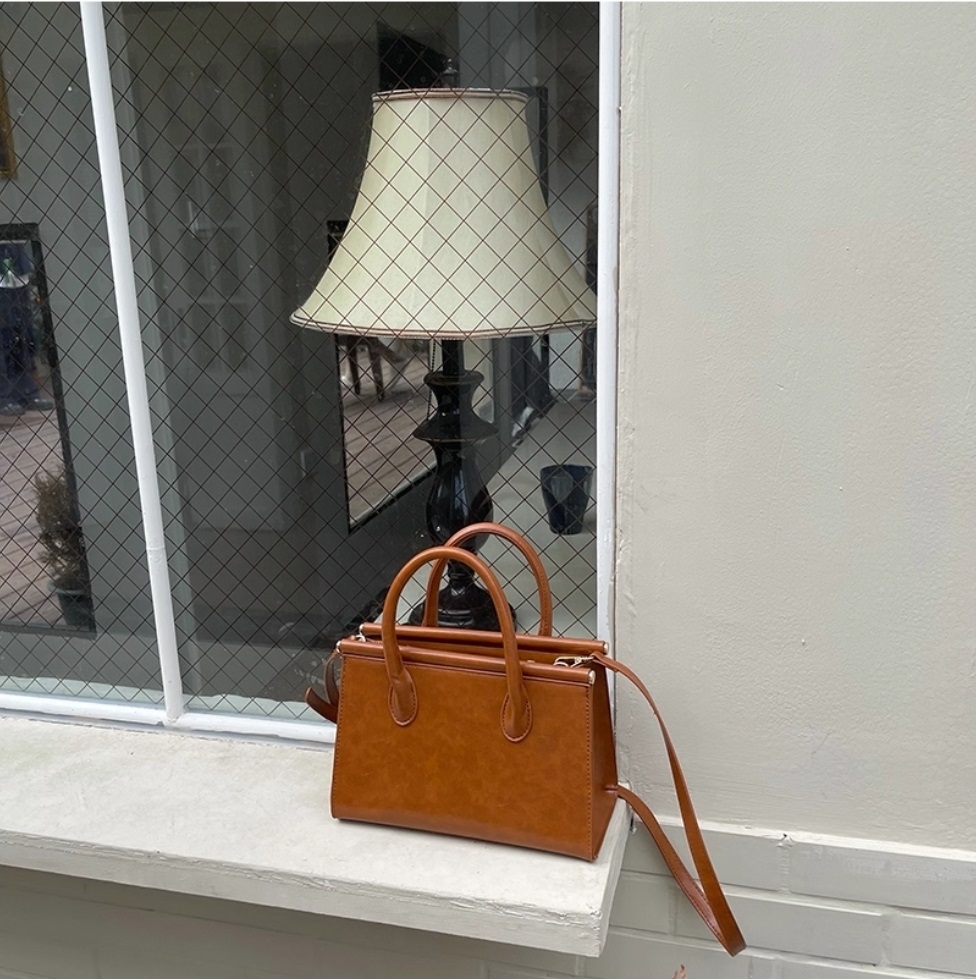 レザー調カラーショルダーバッグ | 詳細画像10