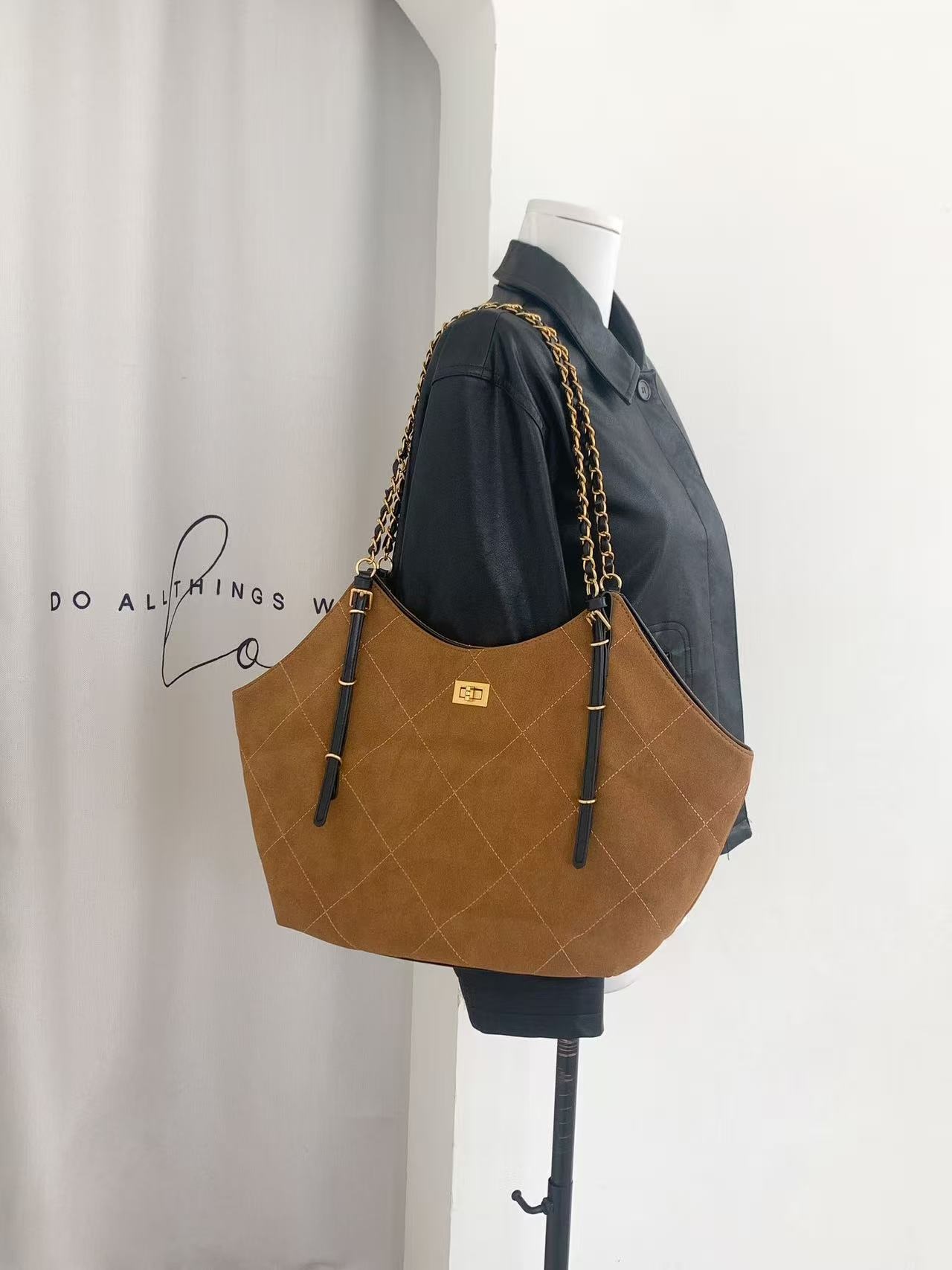 レザー調リボンチェーントートバッグ | 詳細画像6