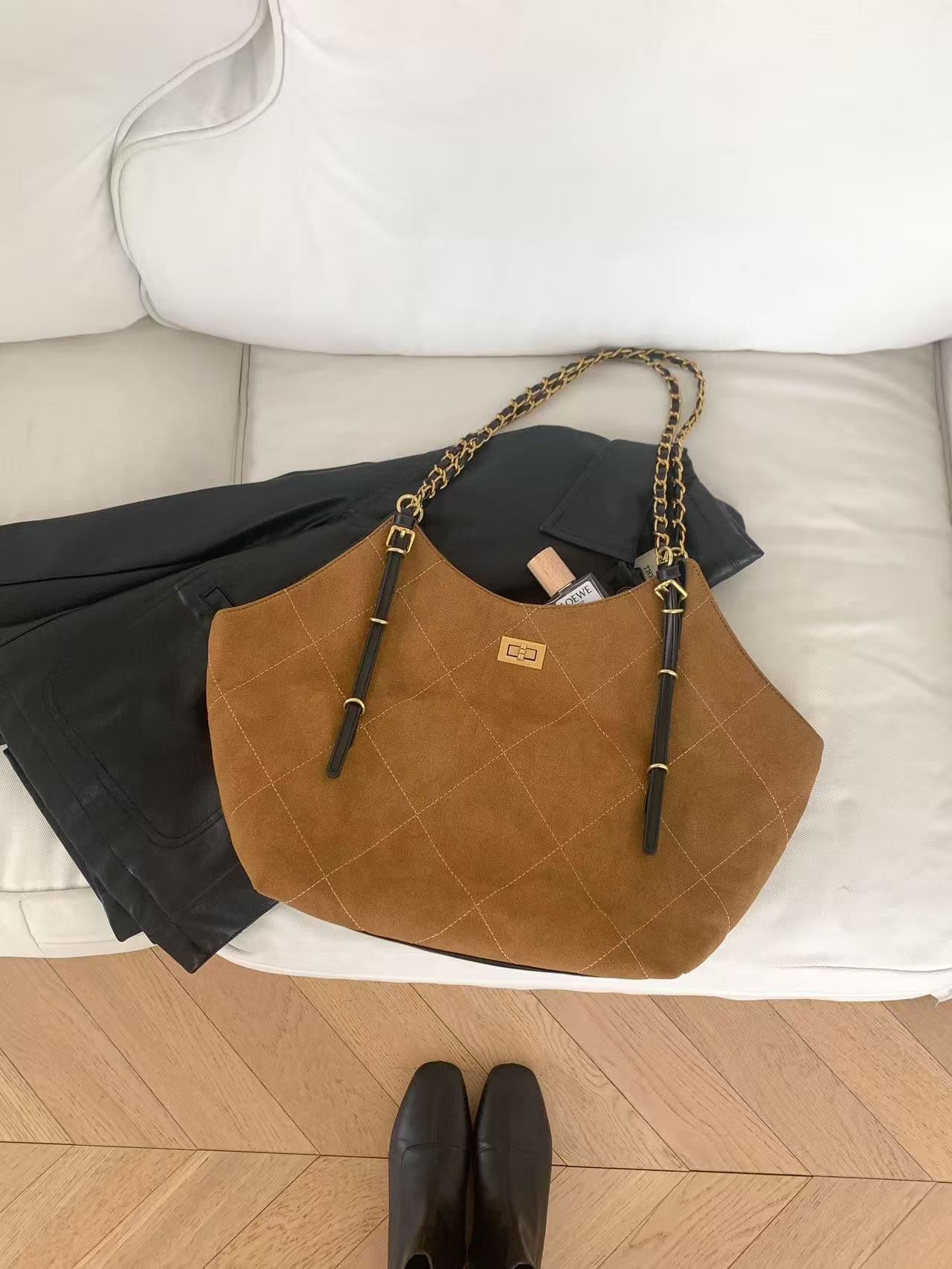 レザー調リボンチェーントートバッグ | 詳細画像15