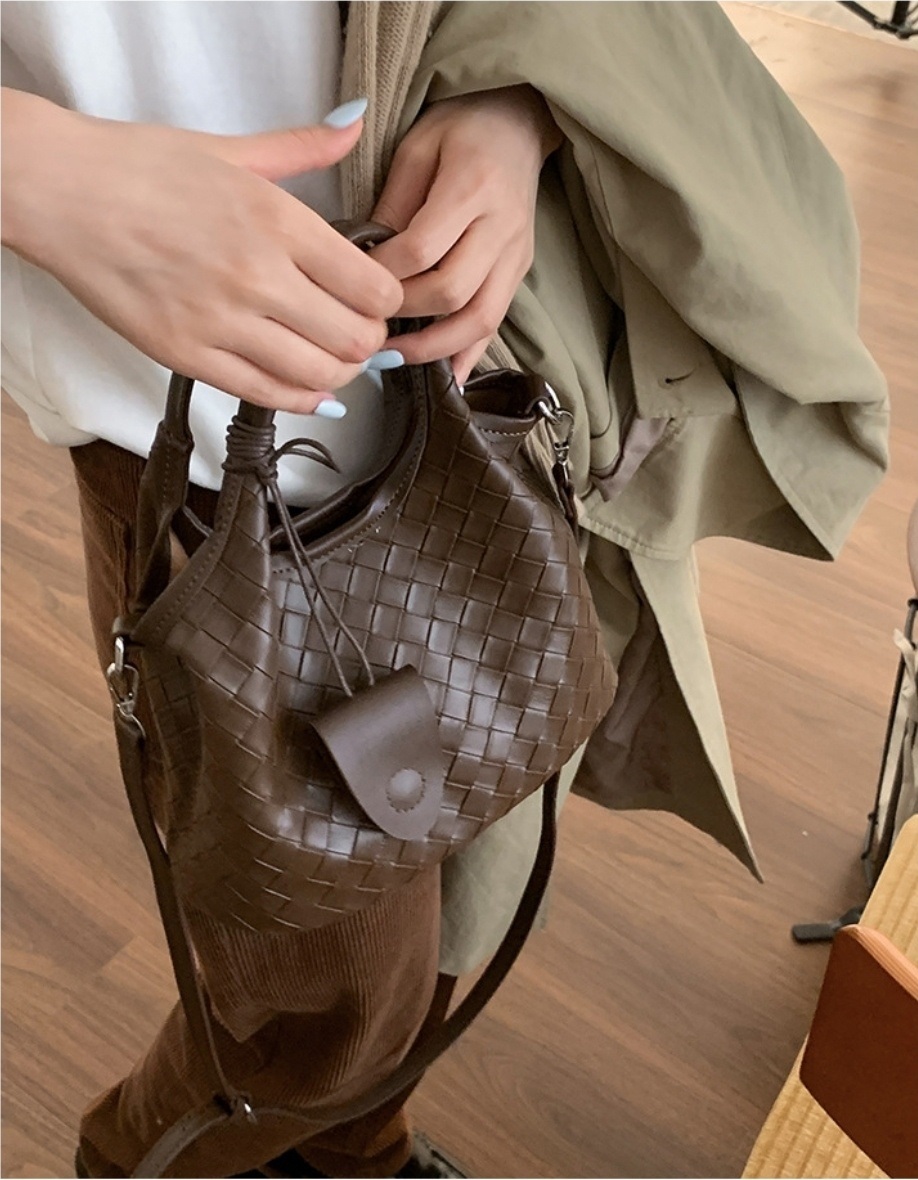 レザー調カラーショルダーバッグ | 詳細画像4