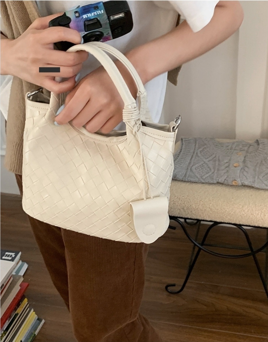 レザー調カラーショルダーバッグ | 詳細画像11