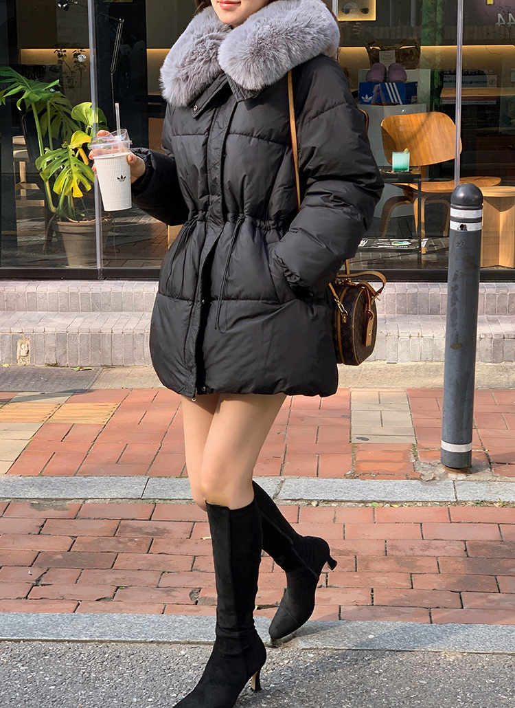 ブラックダウンジャケット ウエストドローストリング付き DRAWSTRING-WAIST PUFFER COAT ドローストリングウエスト中綿