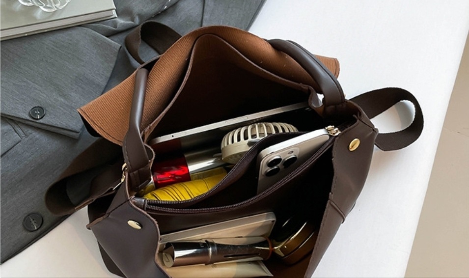 レザー調ベーシック無地ショルダーバッグストラップセット(バックルあり) | 詳細画像10