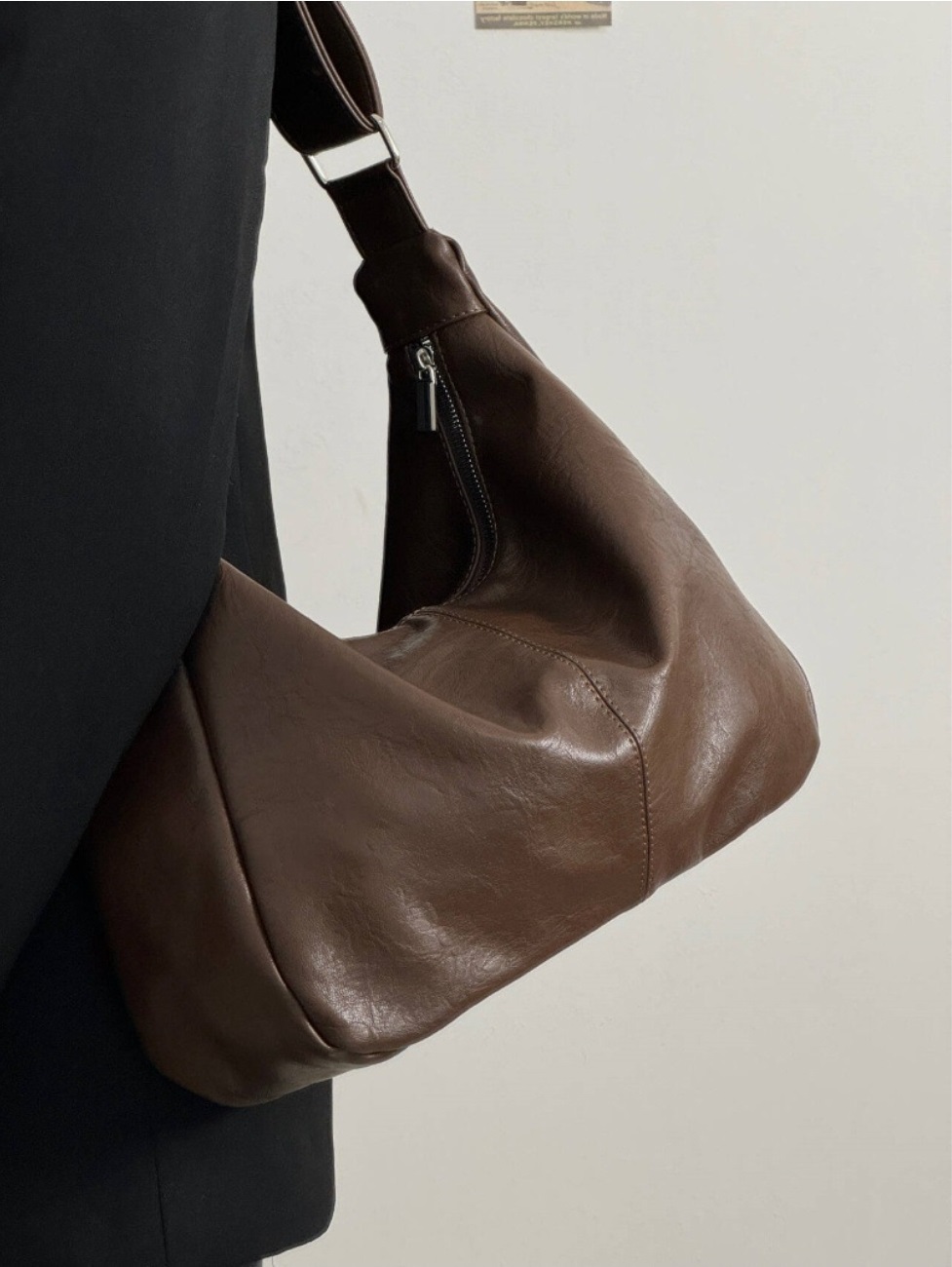 レザー調ラインベーシック無地ショルダーバッグ | 詳細画像4