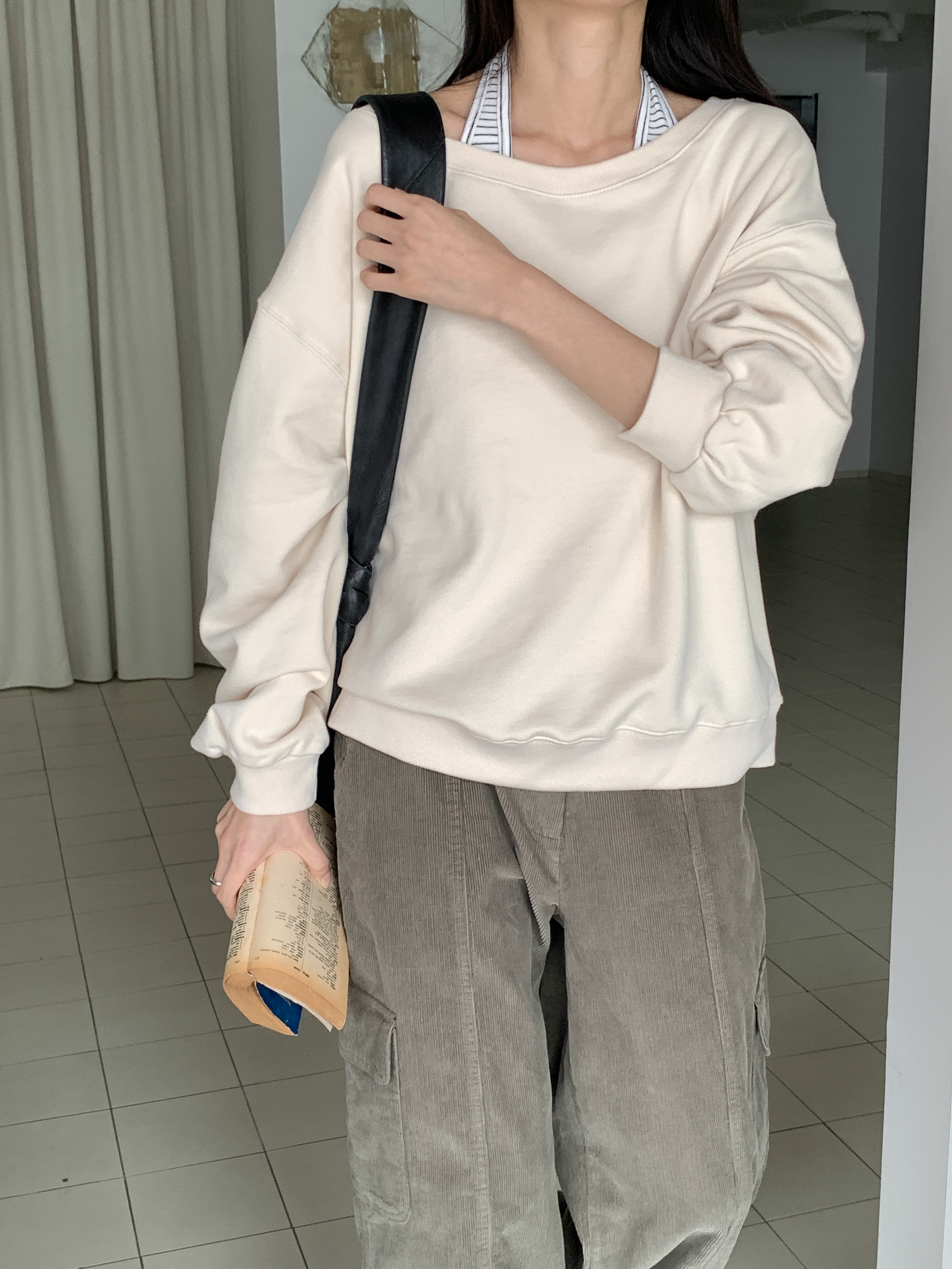 裏起毛ボートネックルーズ長袖スウェット | 詳細画像4