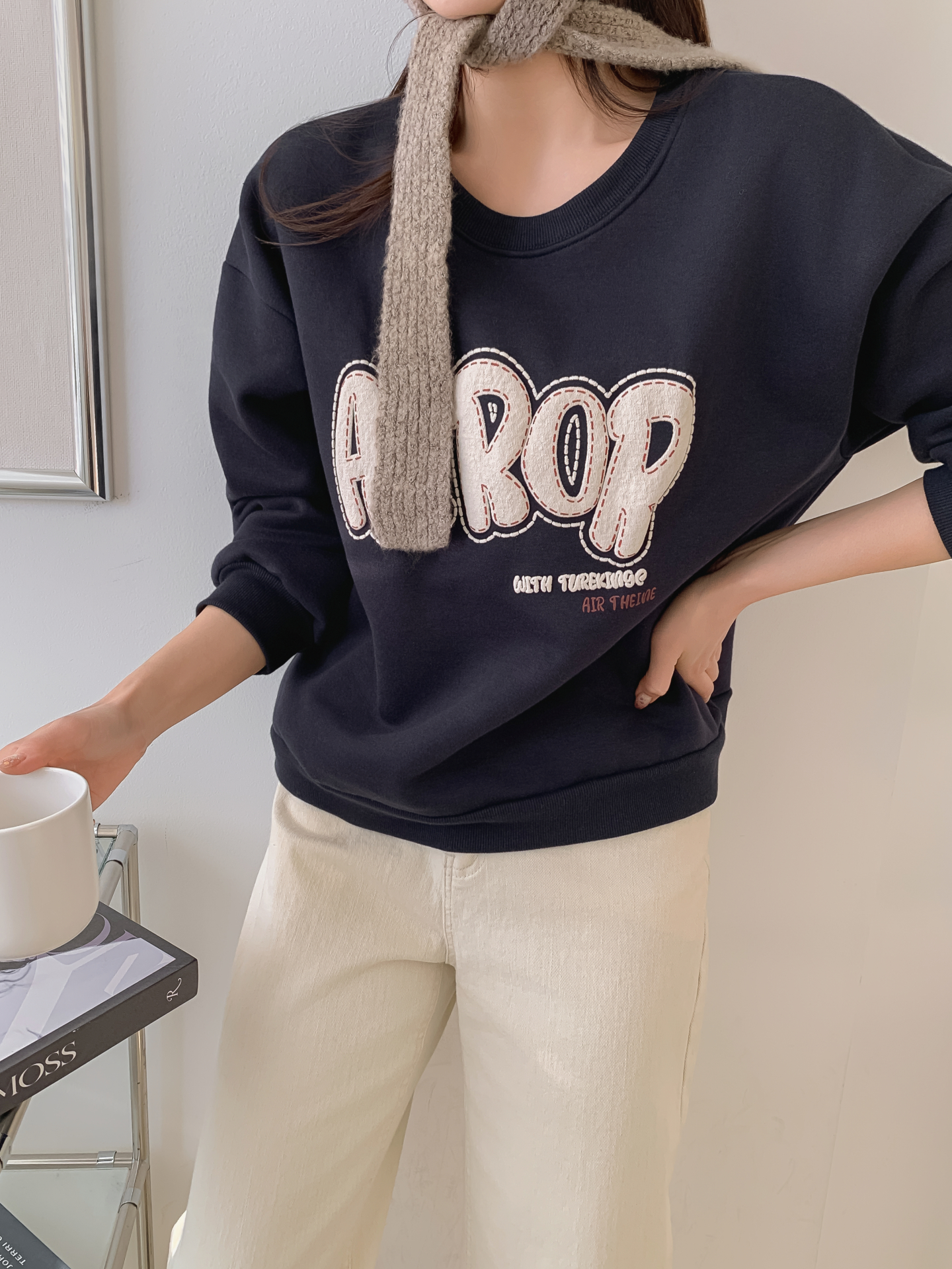 裏起毛ラウンドネックルーズ長袖ロゴスウェット | 詳細画像21