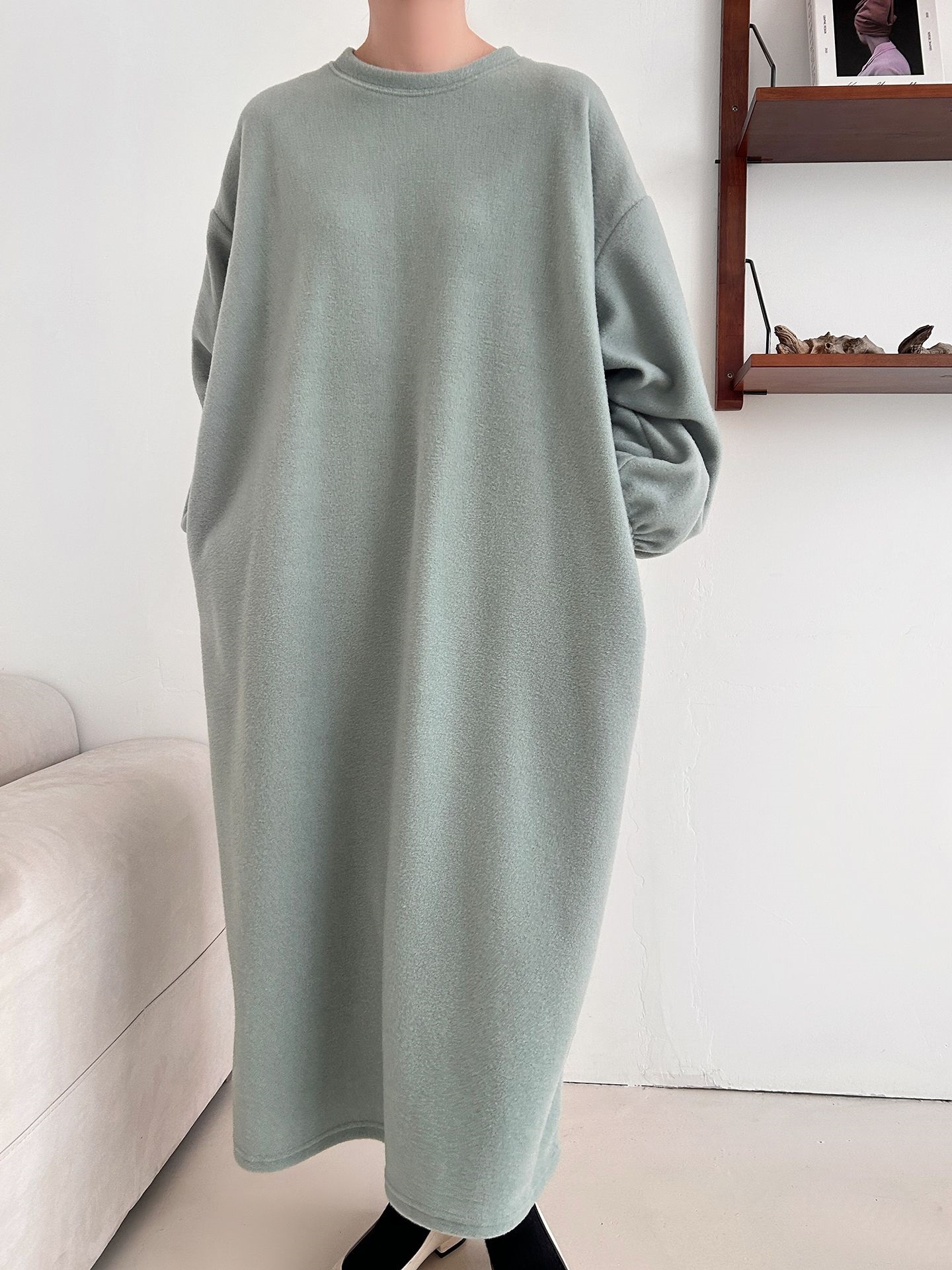 フリースラウンドネックボクシーロング無地カラーワンピース | 詳細画像6