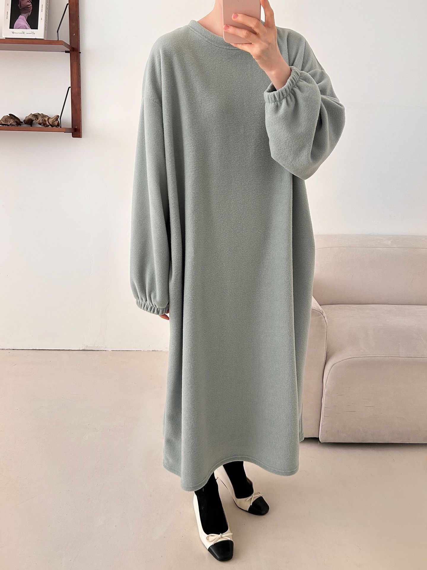 フリースラウンドネックボクシーロング無地カラーワンピース | 詳細画像7