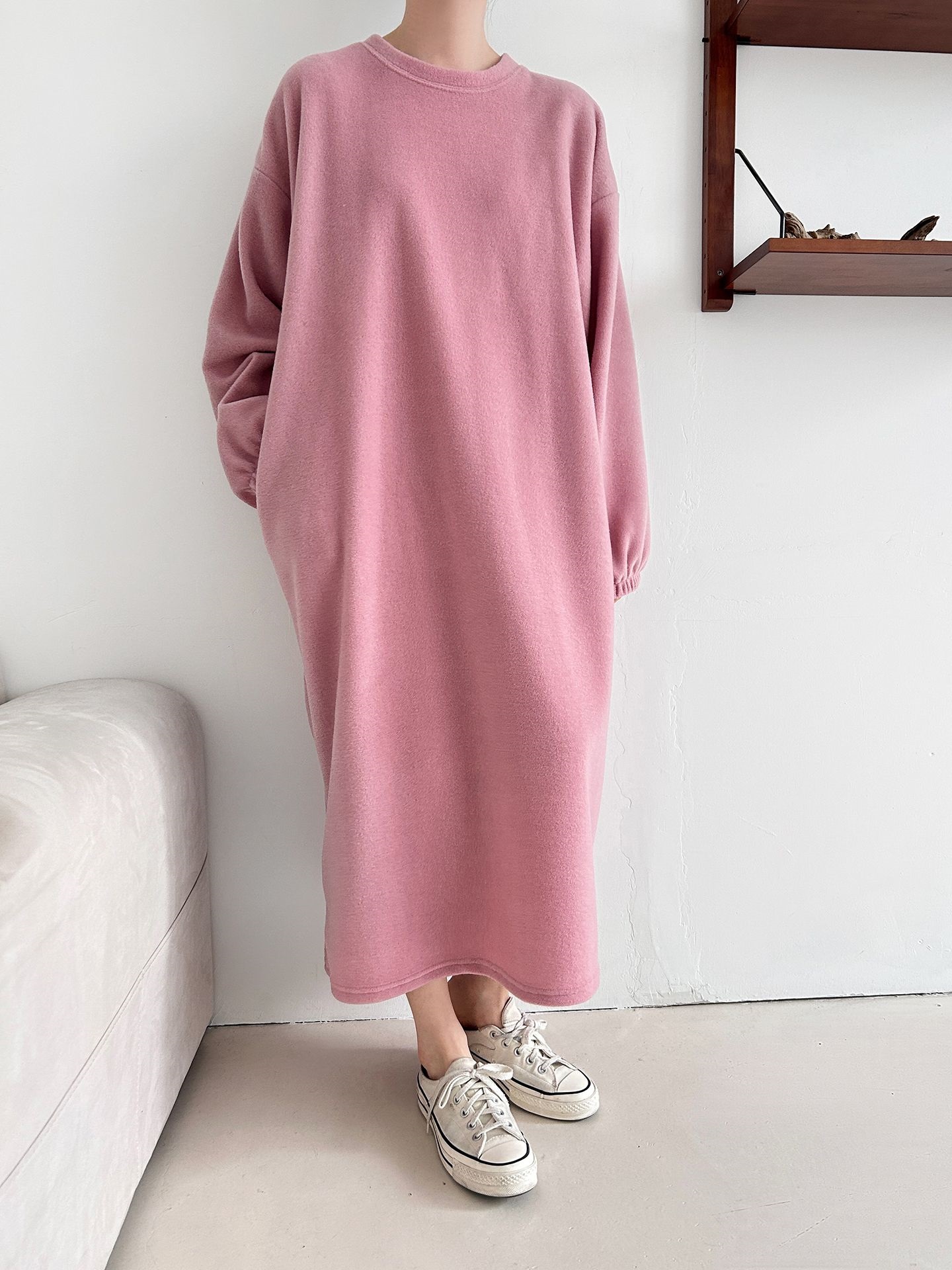 フリースラウンドネックボクシーロング無地カラーワンピース | 詳細画像22