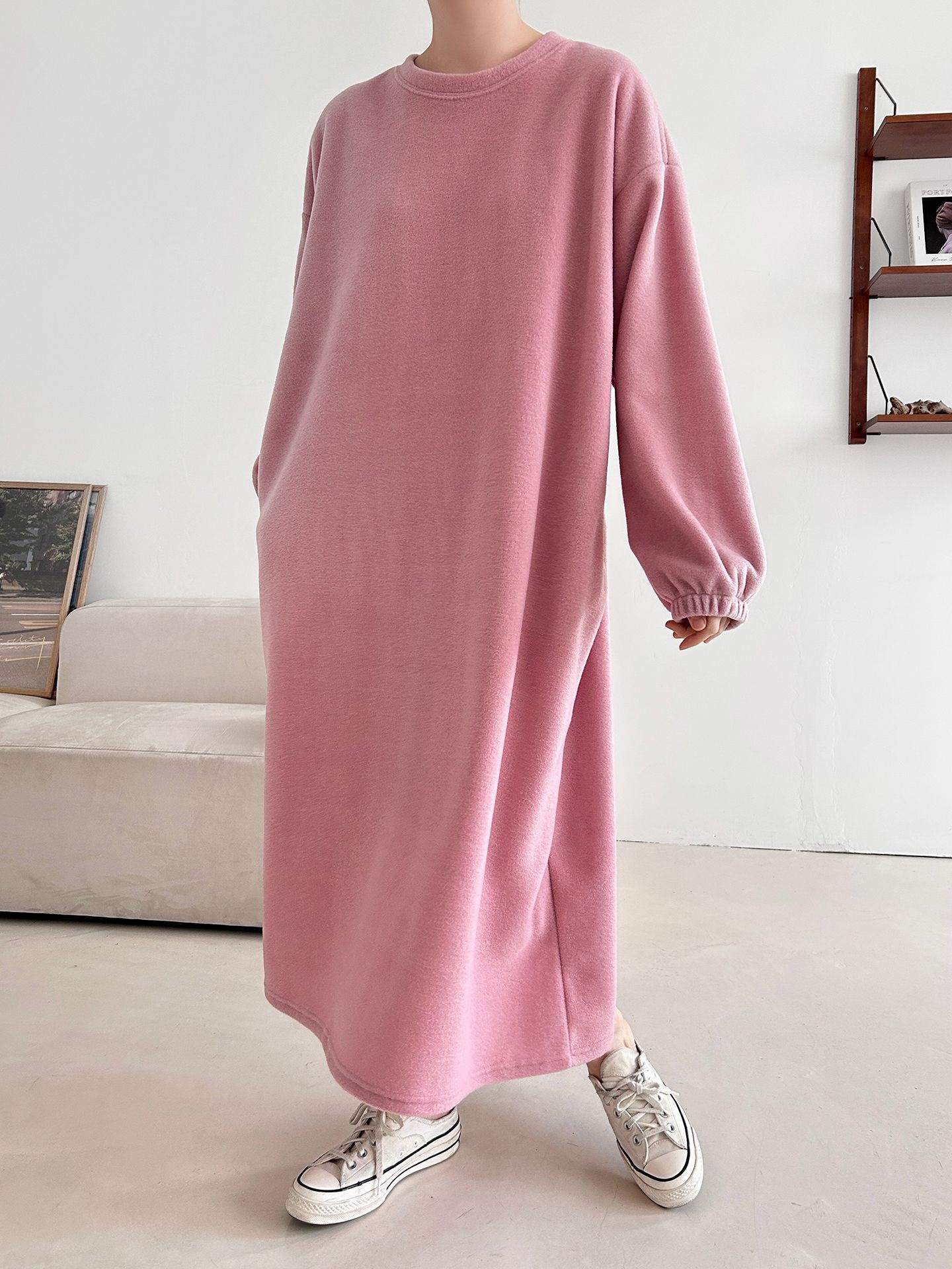 フリースラウンドネックボクシーロング無地カラーワンピース | 詳細画像23