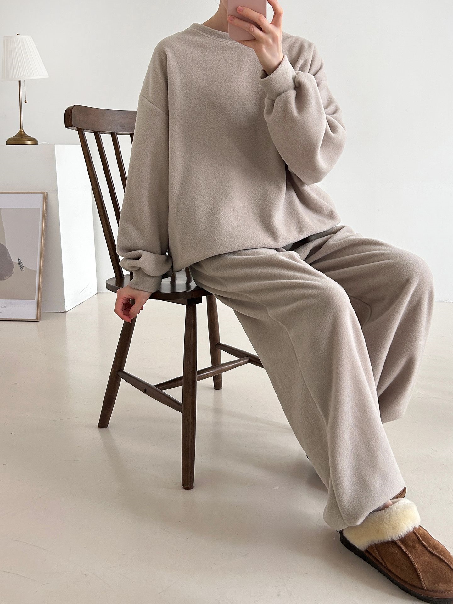 フリースラウンドネックウエストゴム長袖ジョガーカラーセットアップ | 詳細画像20