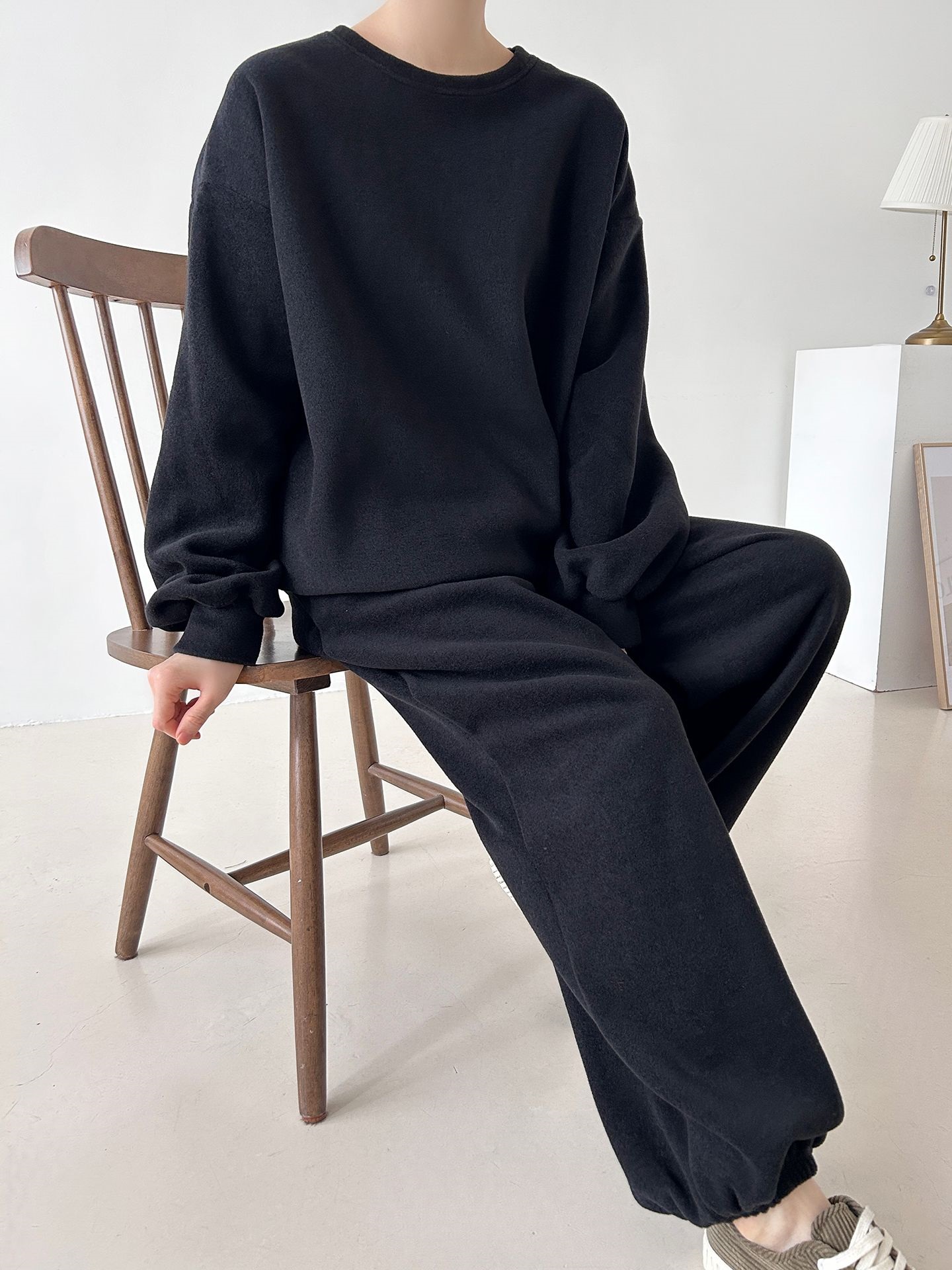 フリースラウンドネックウエストゴム長袖ジョガーカラーセットアップ | 詳細画像37