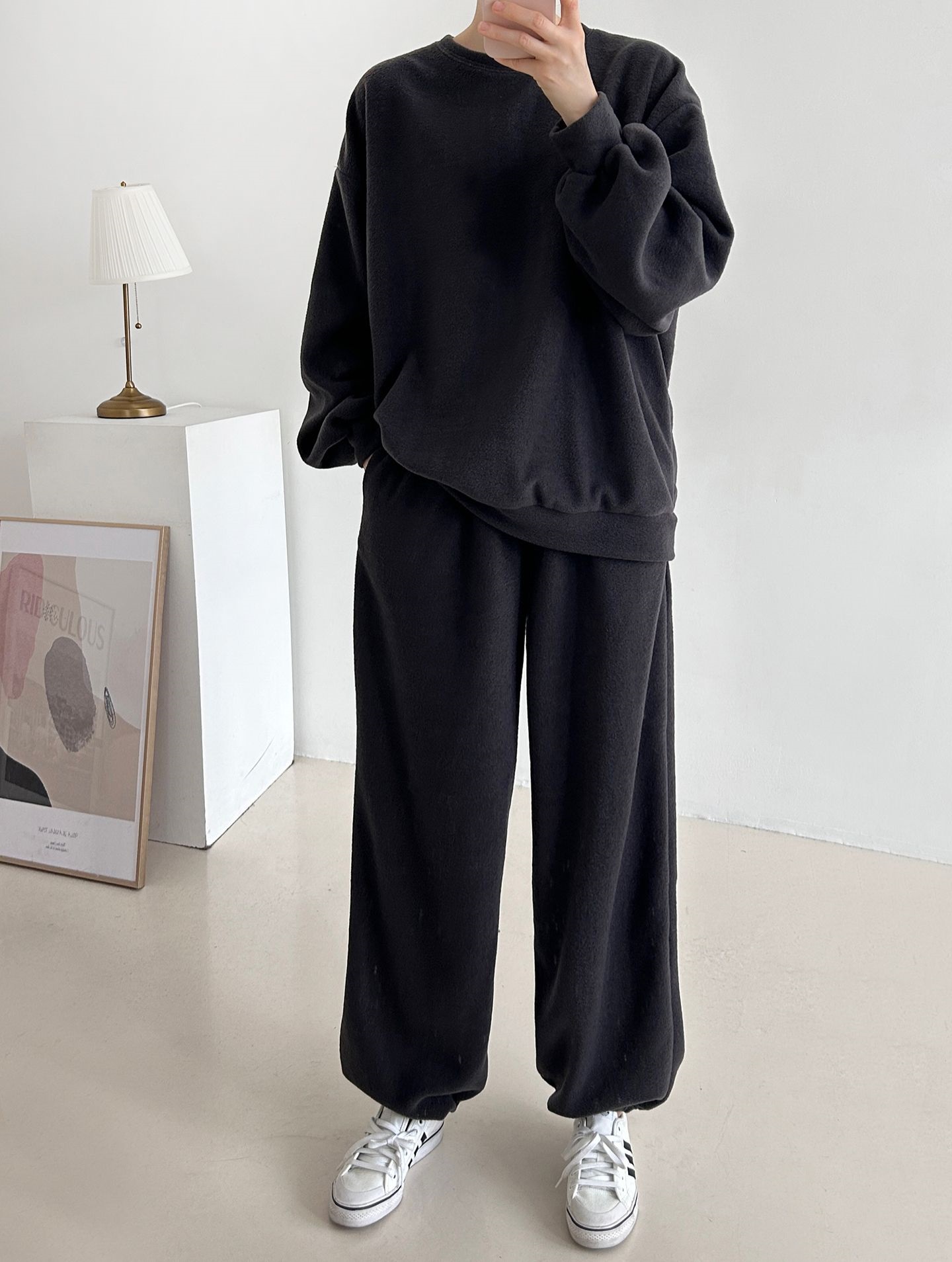 フリースラウンドネックウエストゴム長袖ジョガーカラーセットアップ | 詳細画像38