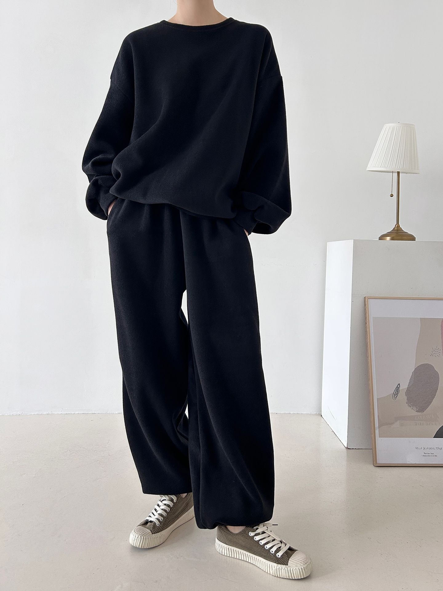 フリースラウンドネックウエストゴム長袖ジョガーカラーセットアップ | 詳細画像40