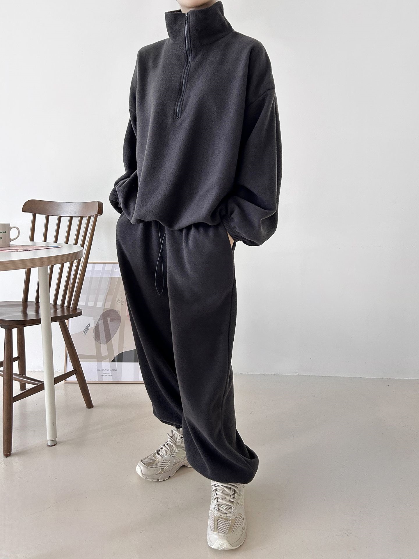 フリースハイネックハーフジップウエストゴムジョガーカラーセットアップ | 詳細画像2
