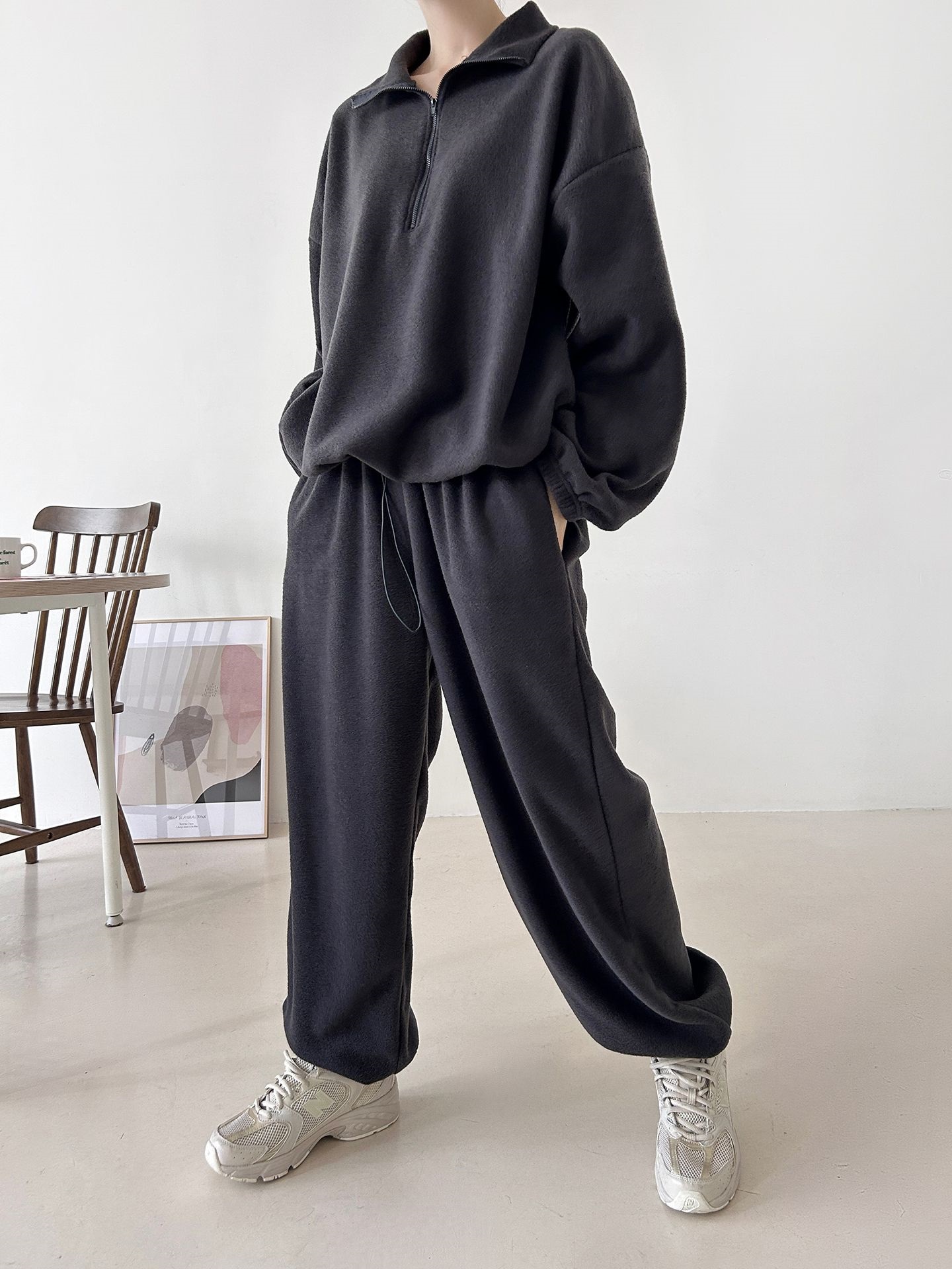 フリースハイネックハーフジップウエストゴムジョガーカラーセットアップ | 詳細画像24