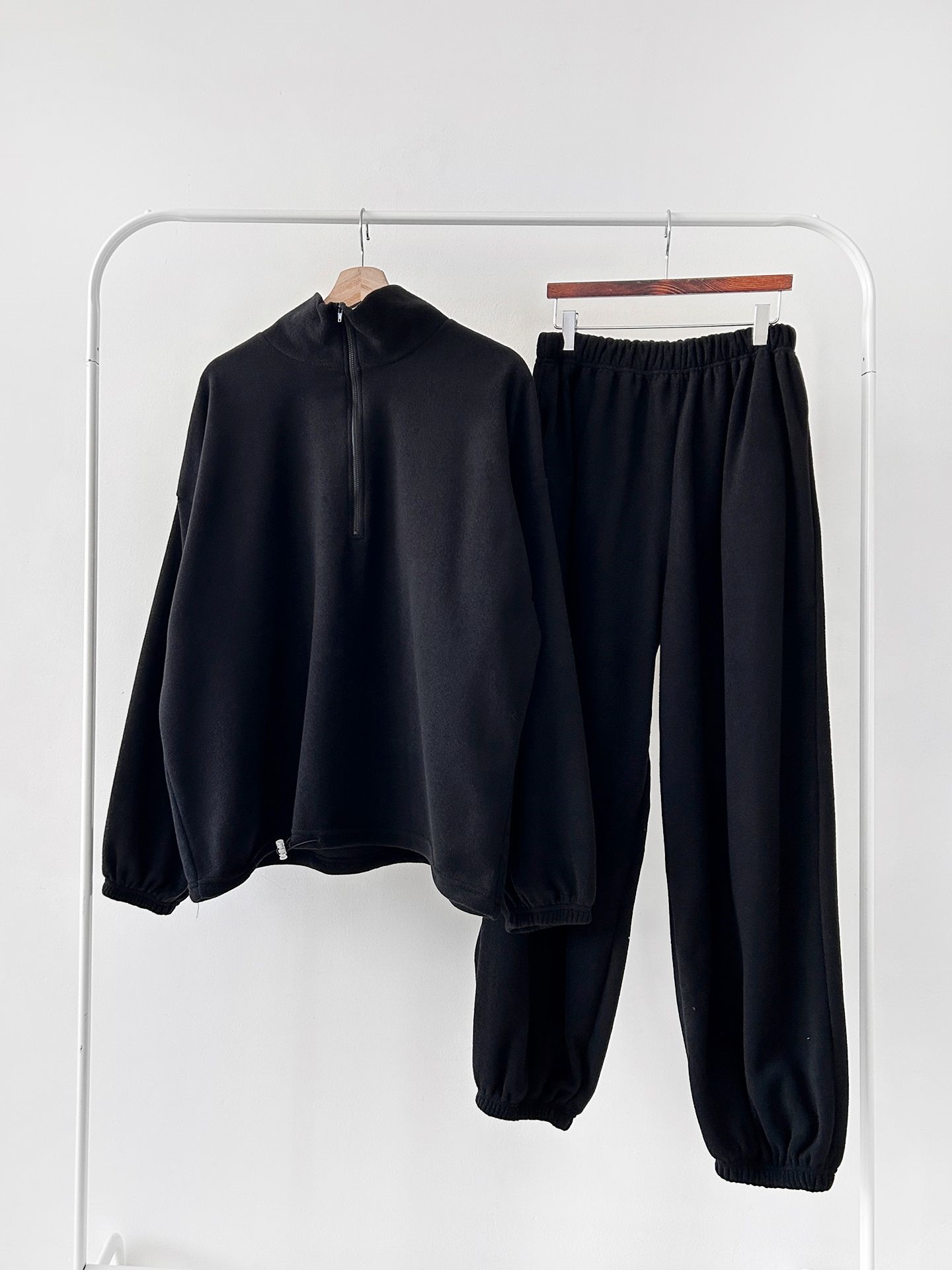 フリースハイネックハーフジップウエストゴムジョガーカラーセットアップ | 詳細画像38