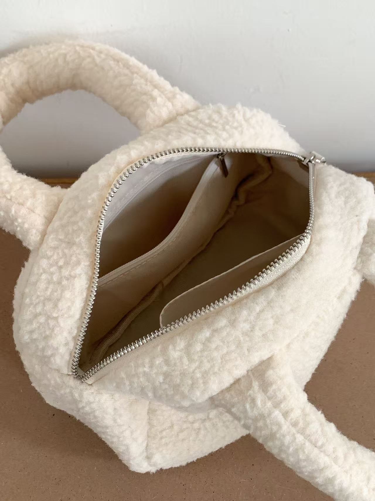 ボアカラーハンドバッグ | 詳細画像4