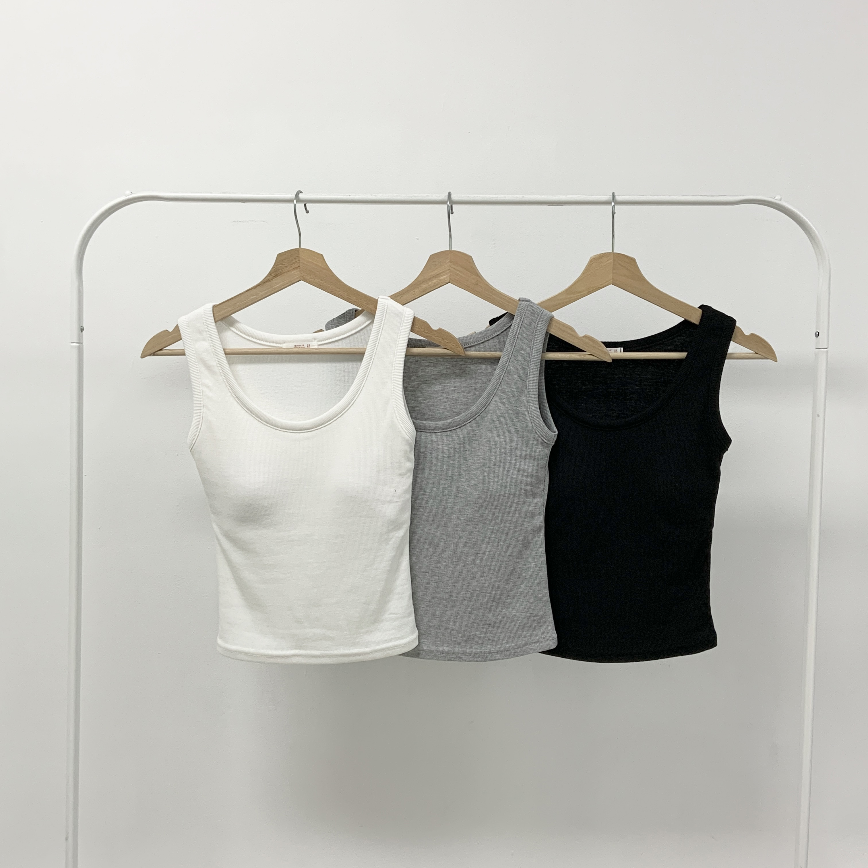 カップ付リブラウンドネックベーシックノースリーブ | 詳細画像3