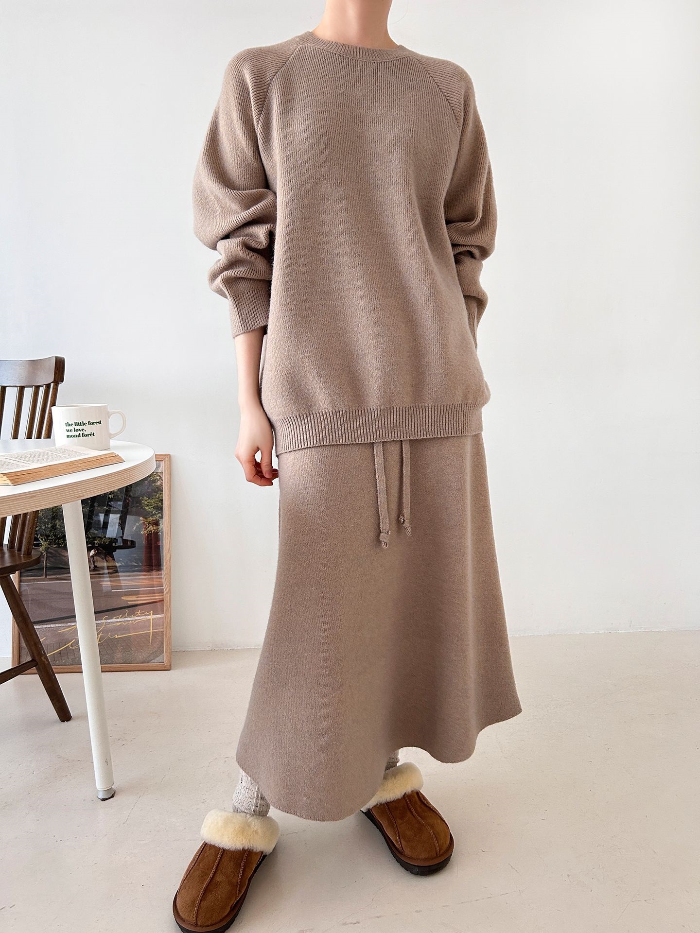 ラウンドネックドローストリングウエストゴムロング長袖無地カラーセットアップ | 詳細画像12