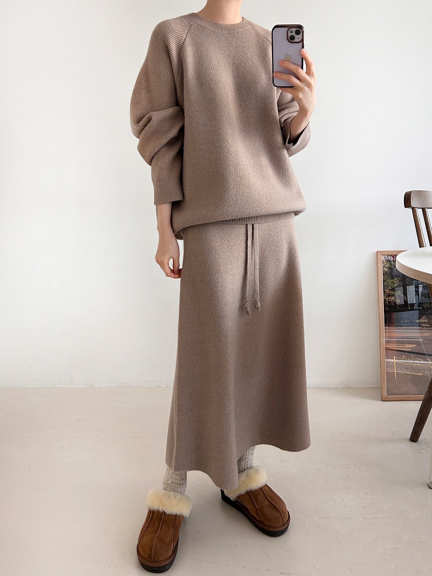 ラウンドネックドローストリングウエストゴムロング長袖無地カラーセットアップ | 詳細画像14